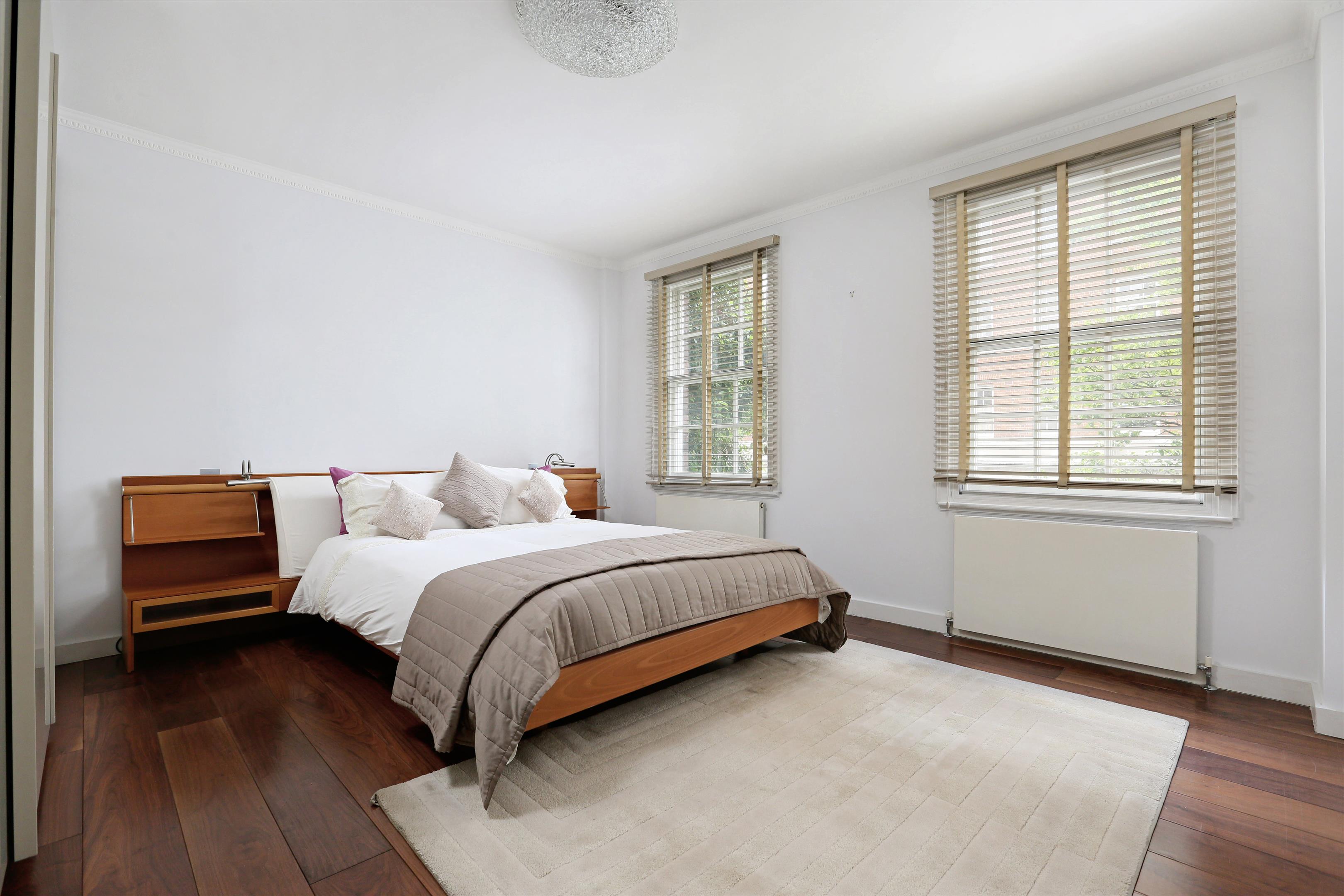 Reeves Mews, London W1K