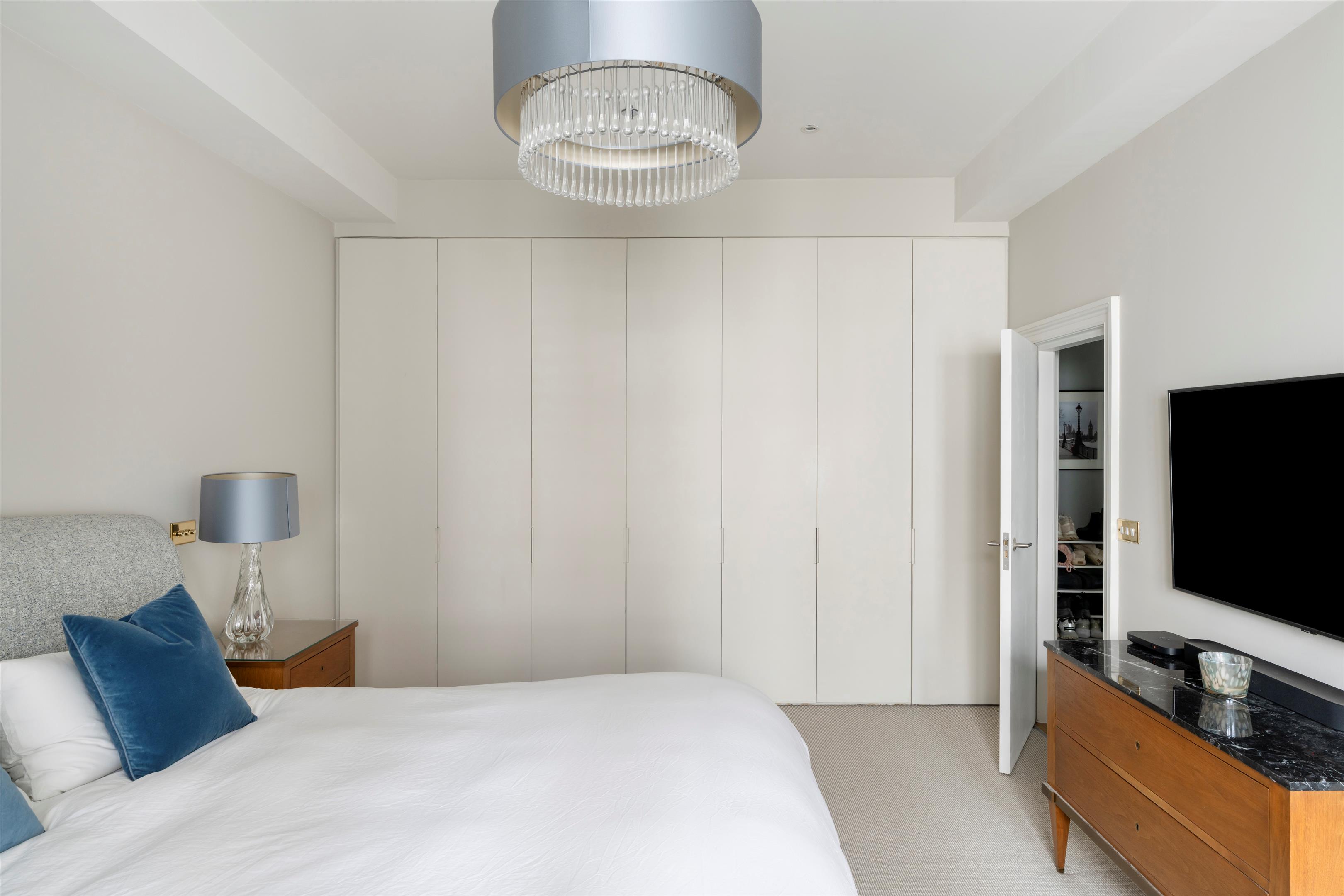 Whitehall Court, London, SW1A