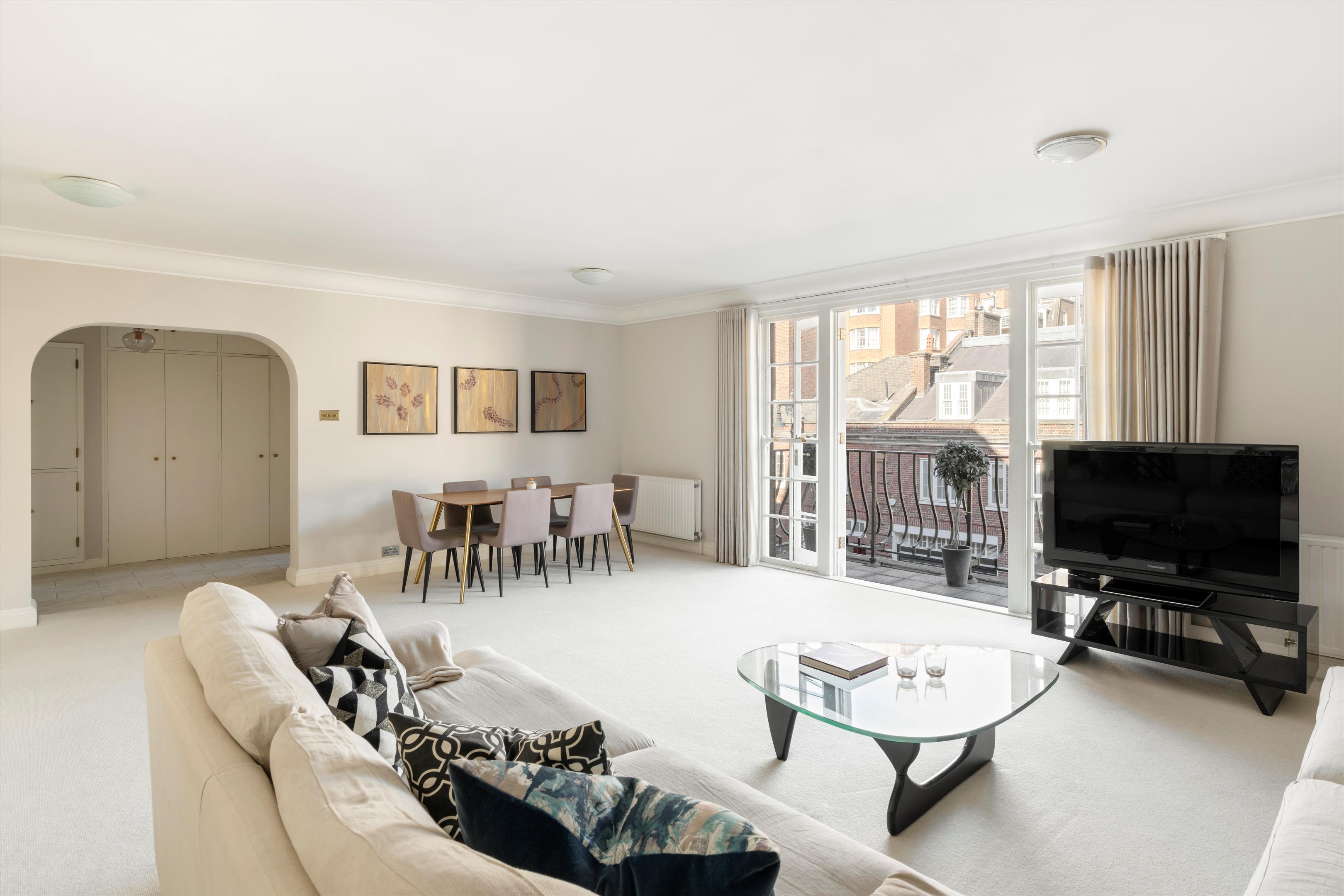 Reeves Mews, London, London, W1K