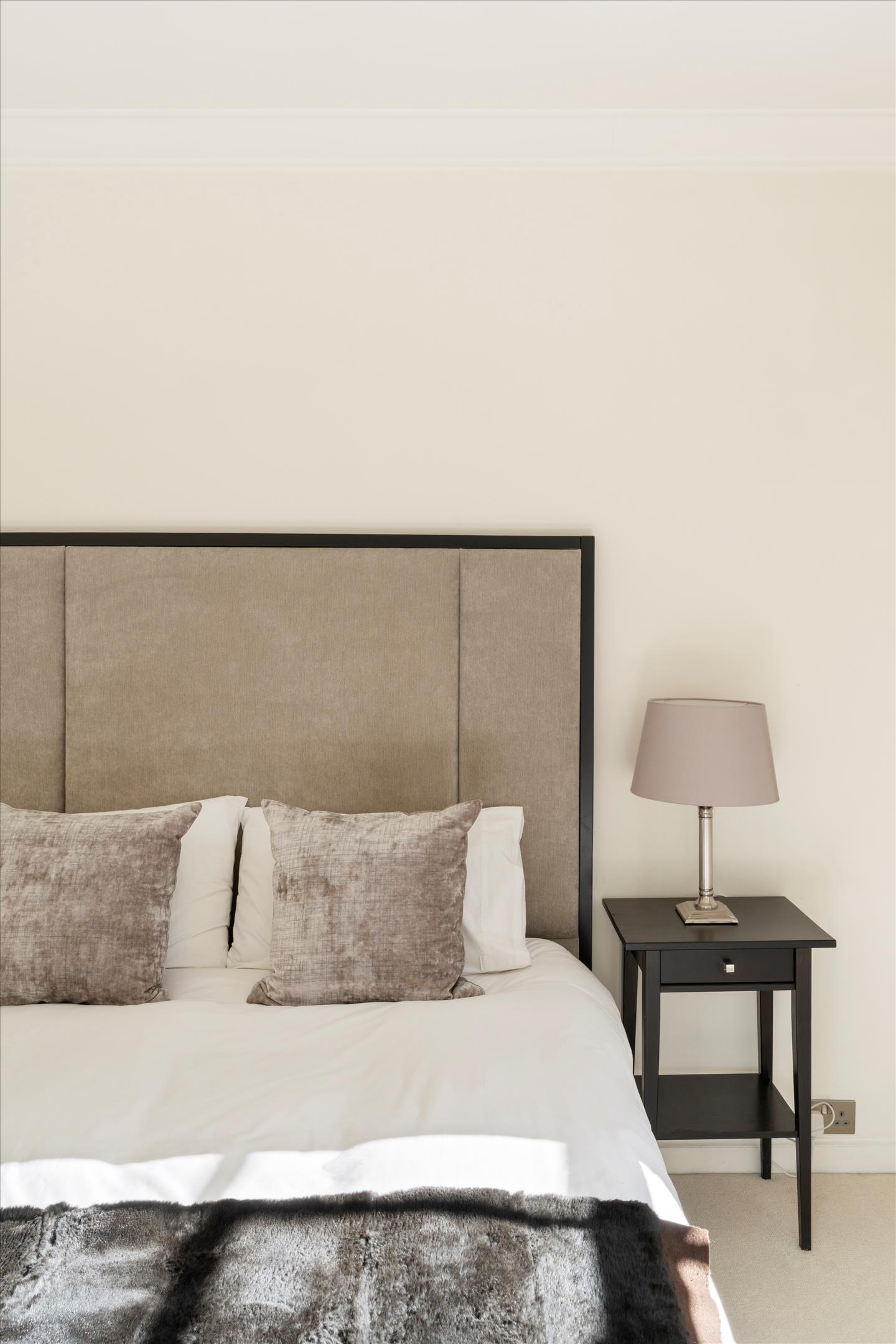 Reeves Mews, London, London, W1K