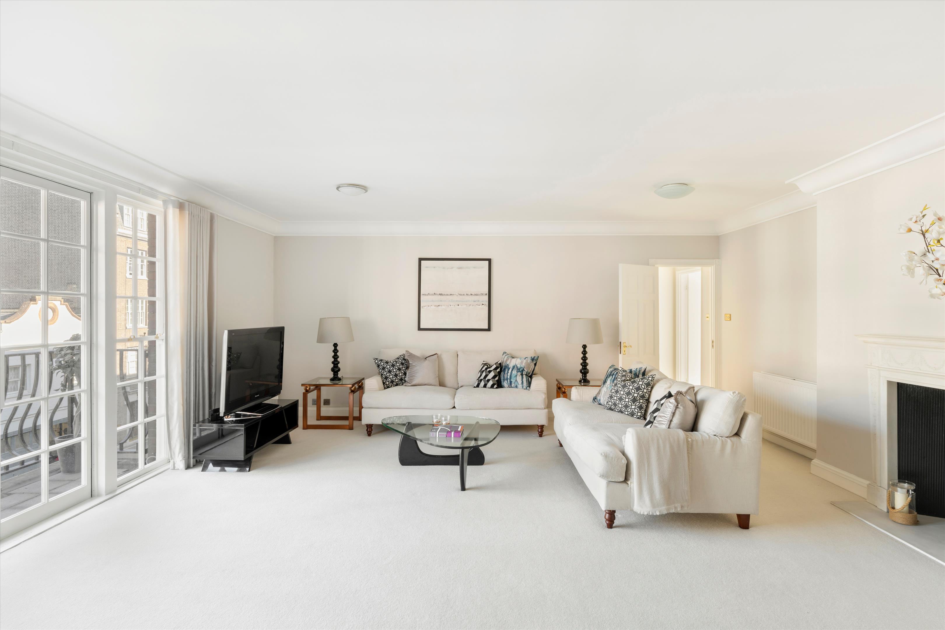 Reeves Mews, London, London, W1K