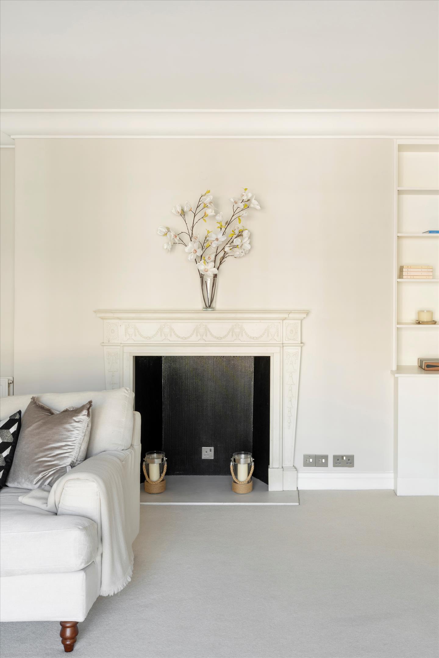 Reeves Mews, London, London, W1K