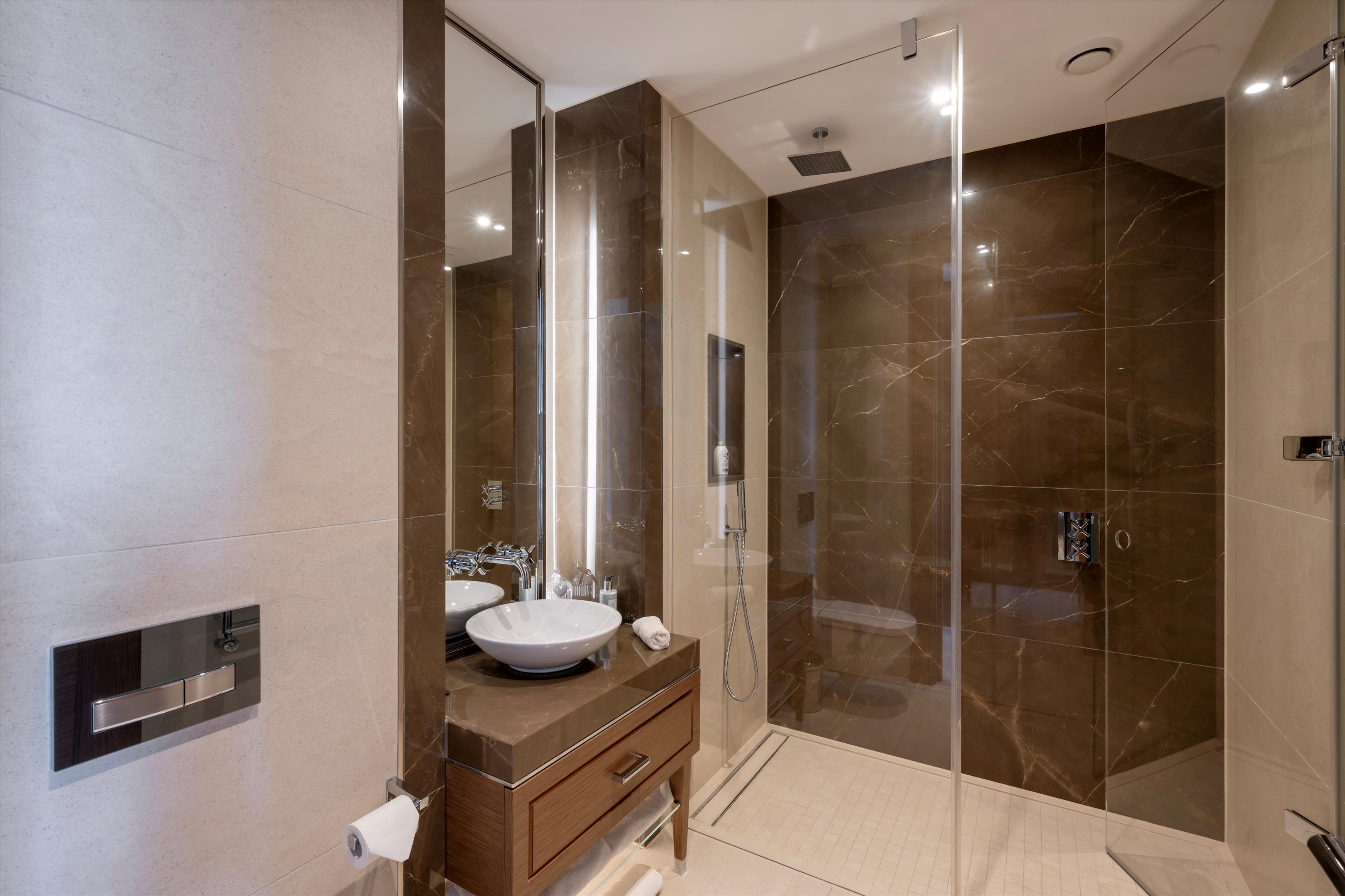 Strand, Covent Garden, London, WC2R