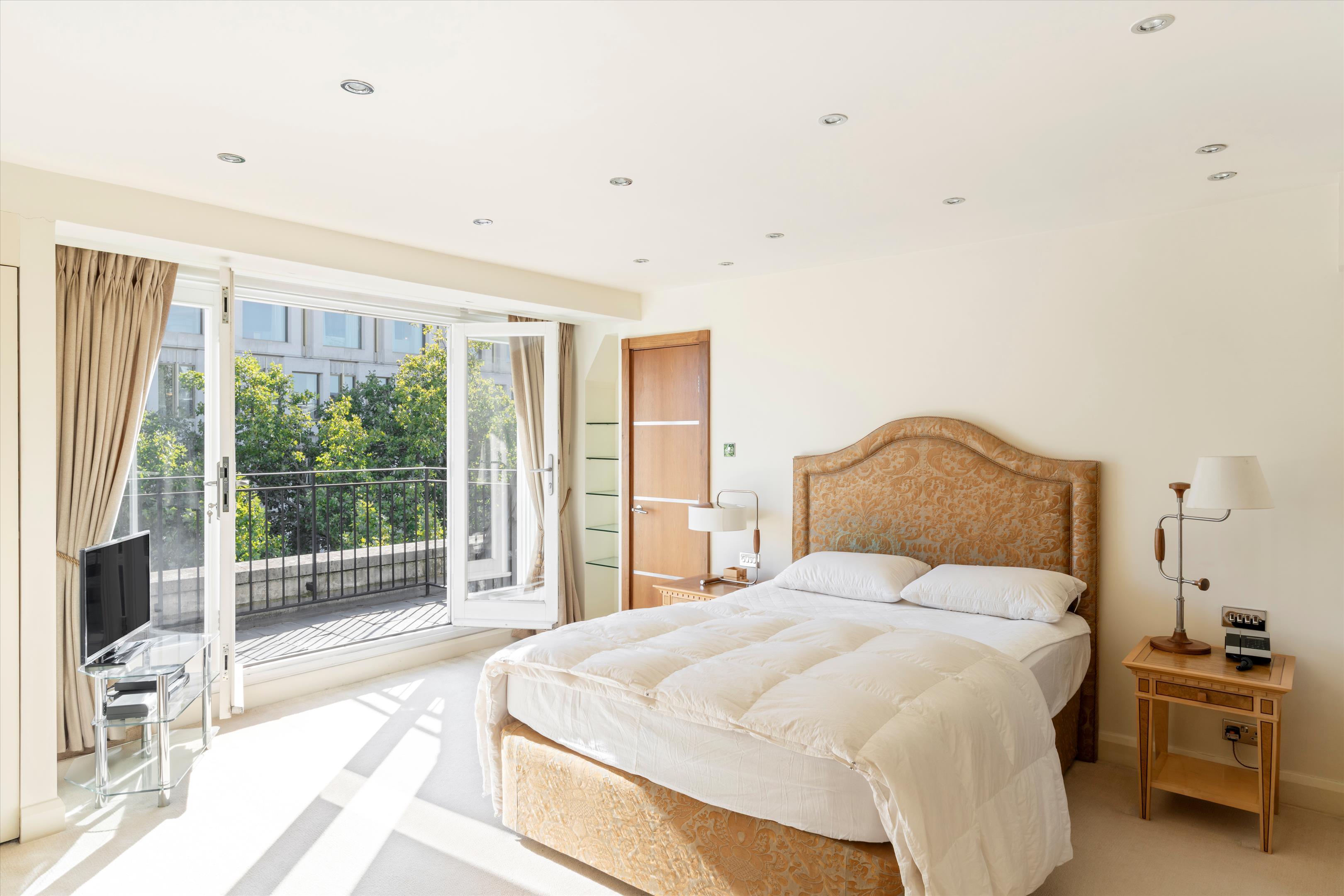 Upper Brook Street, Mayfair, London, W1K