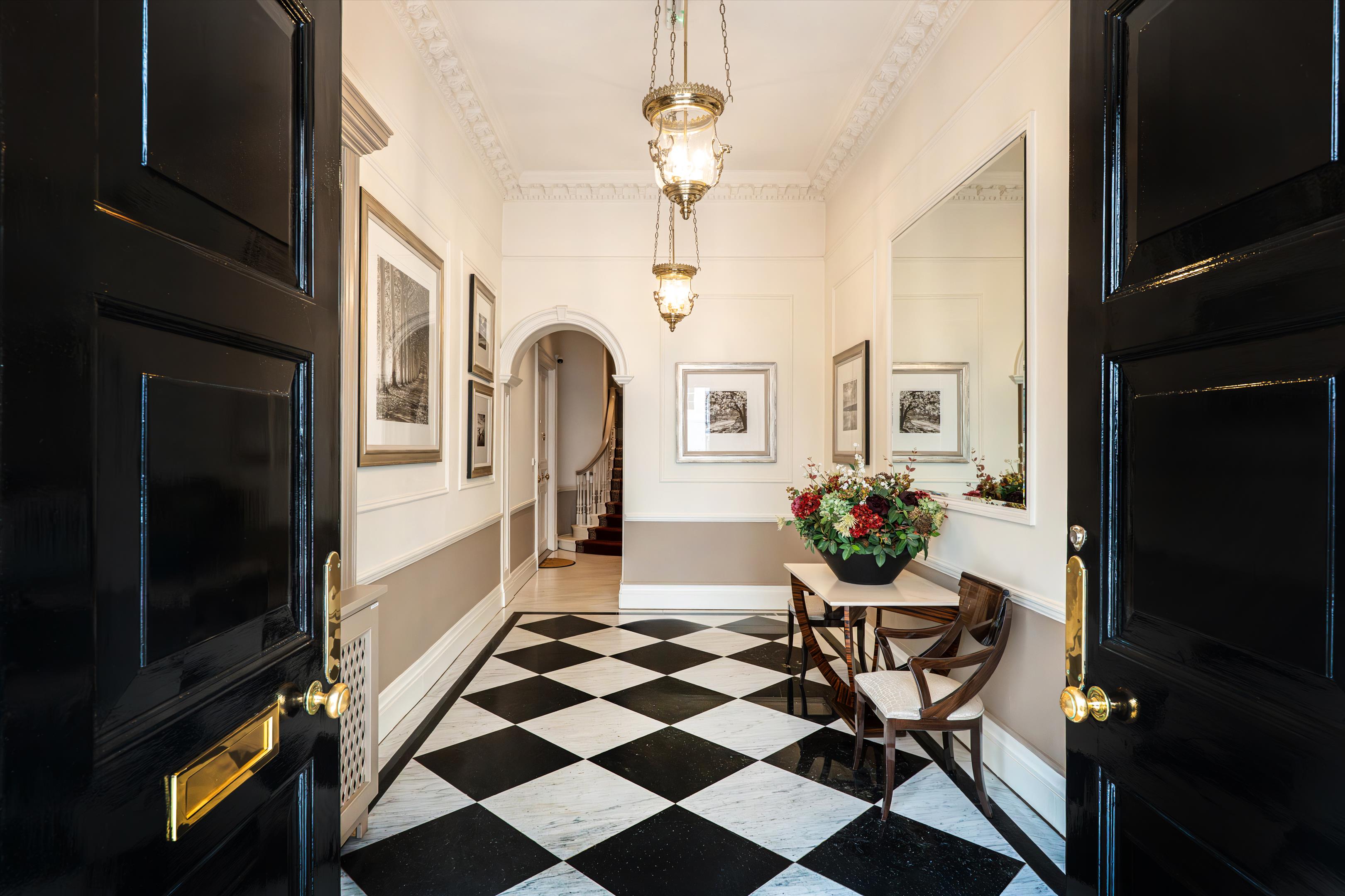 Upper Grosvenor Street, London W1K