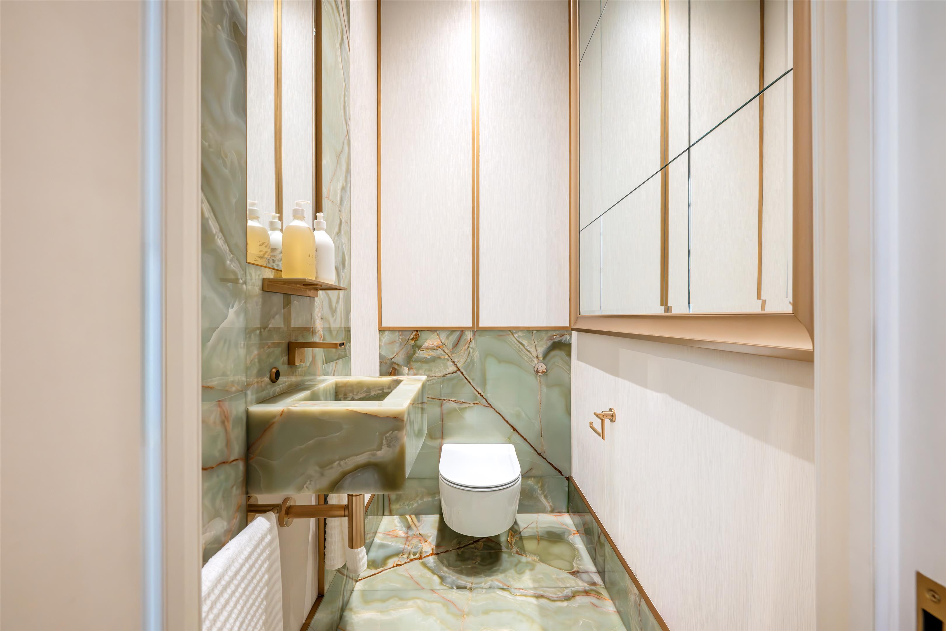 Upper Grosvenor Street, London W1K