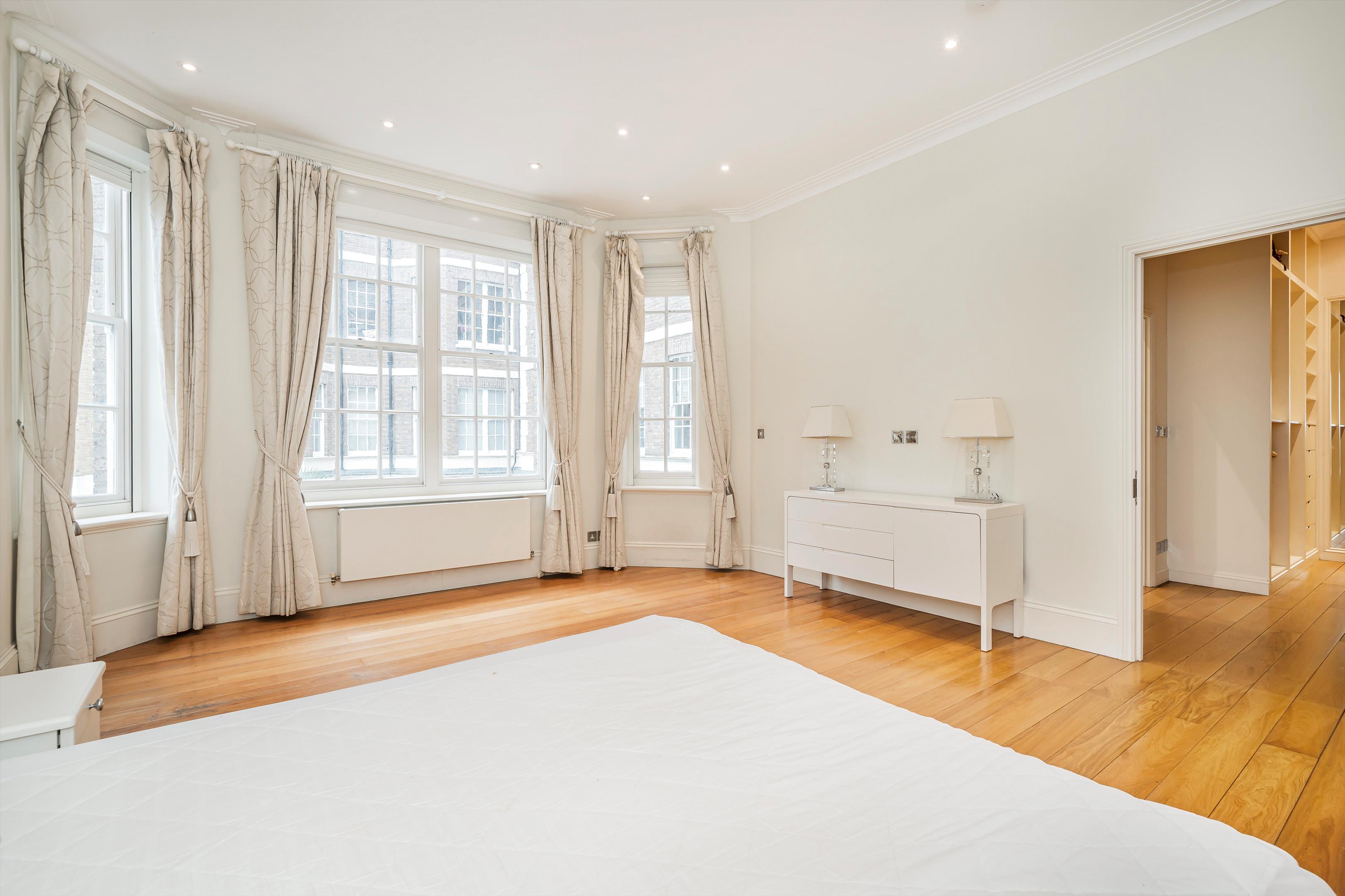 Charles Street, Mayfair, London W1J