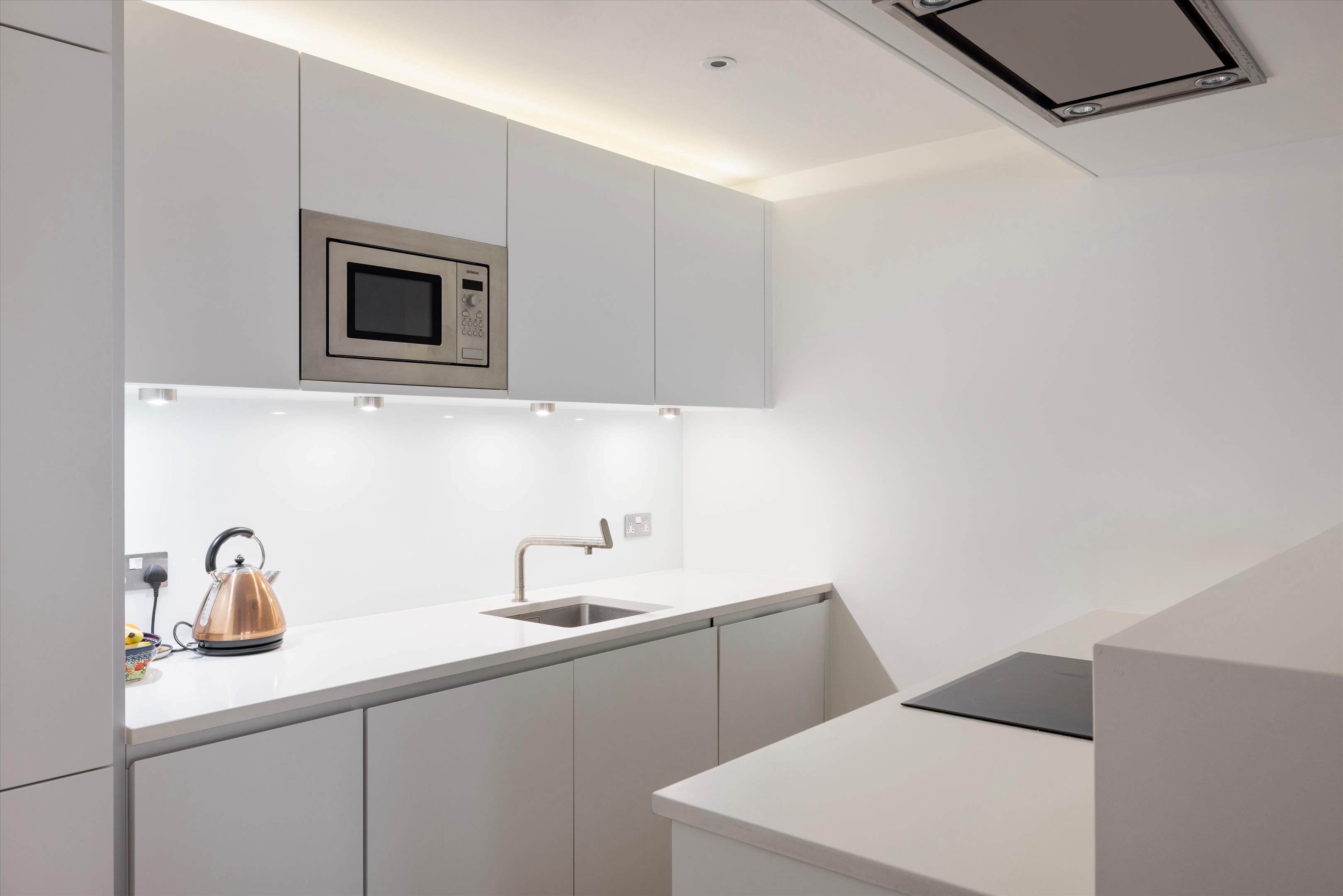Bedford Court, London WC2E