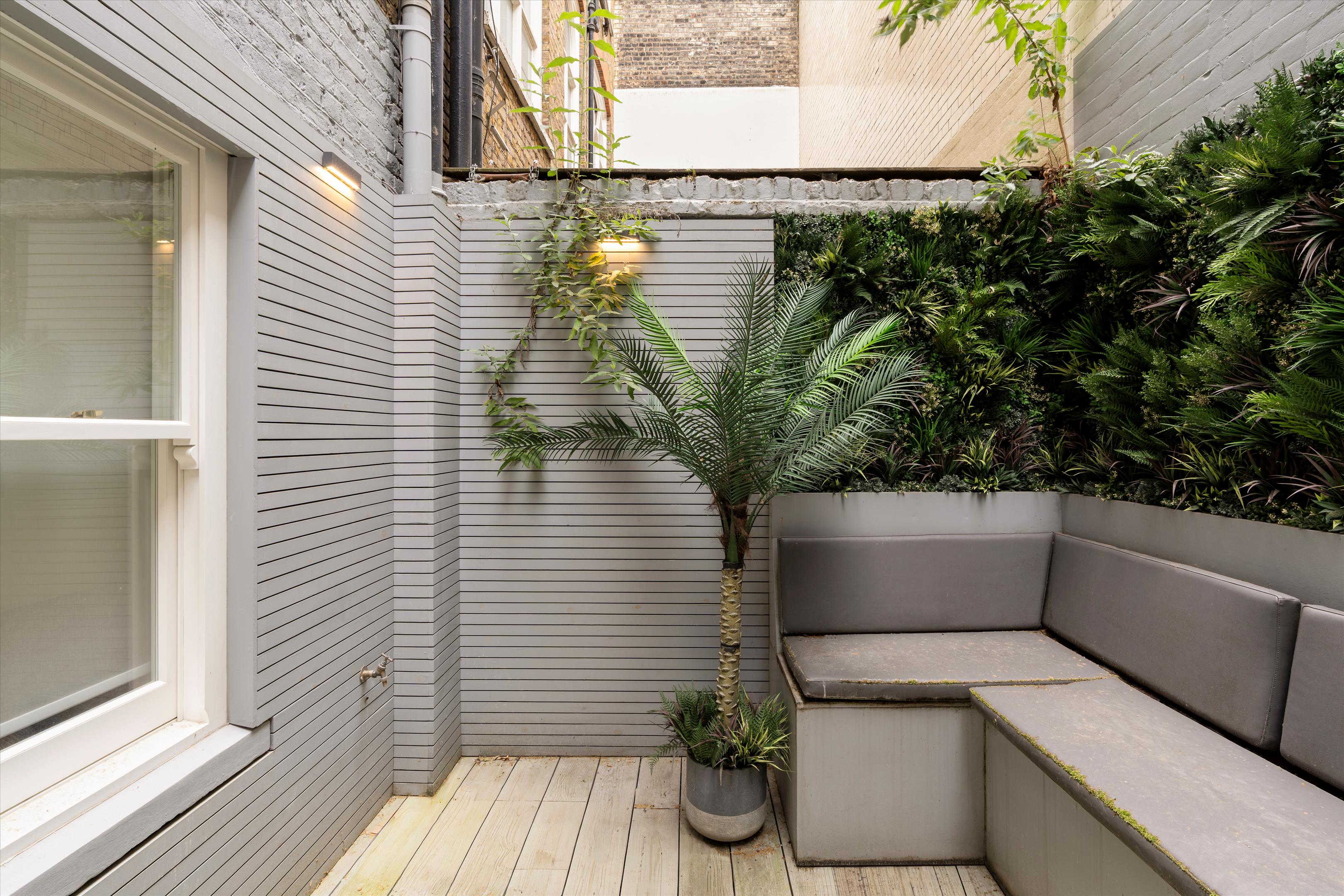 Mount Street, London W1K