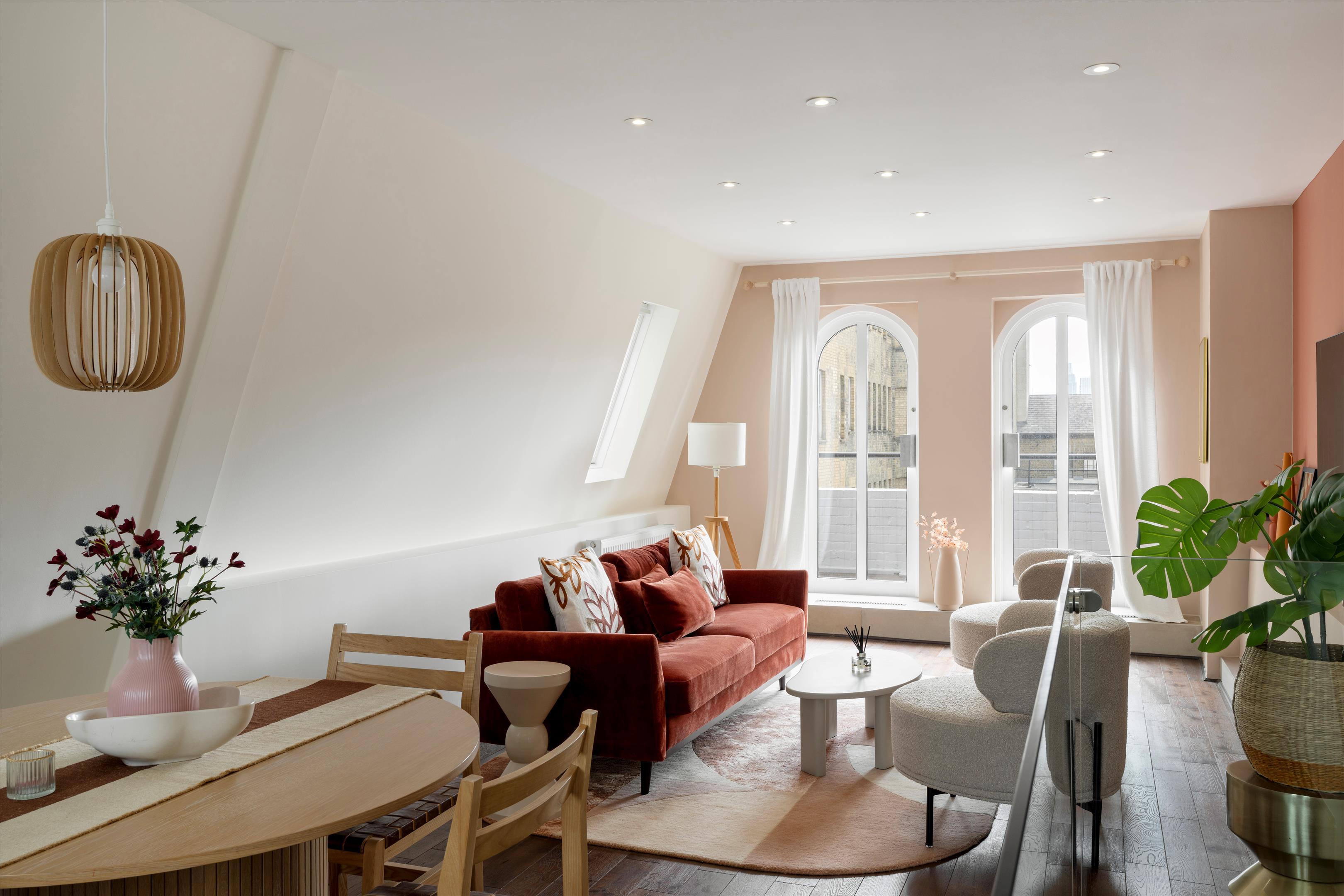 Curzon Street, London W1J