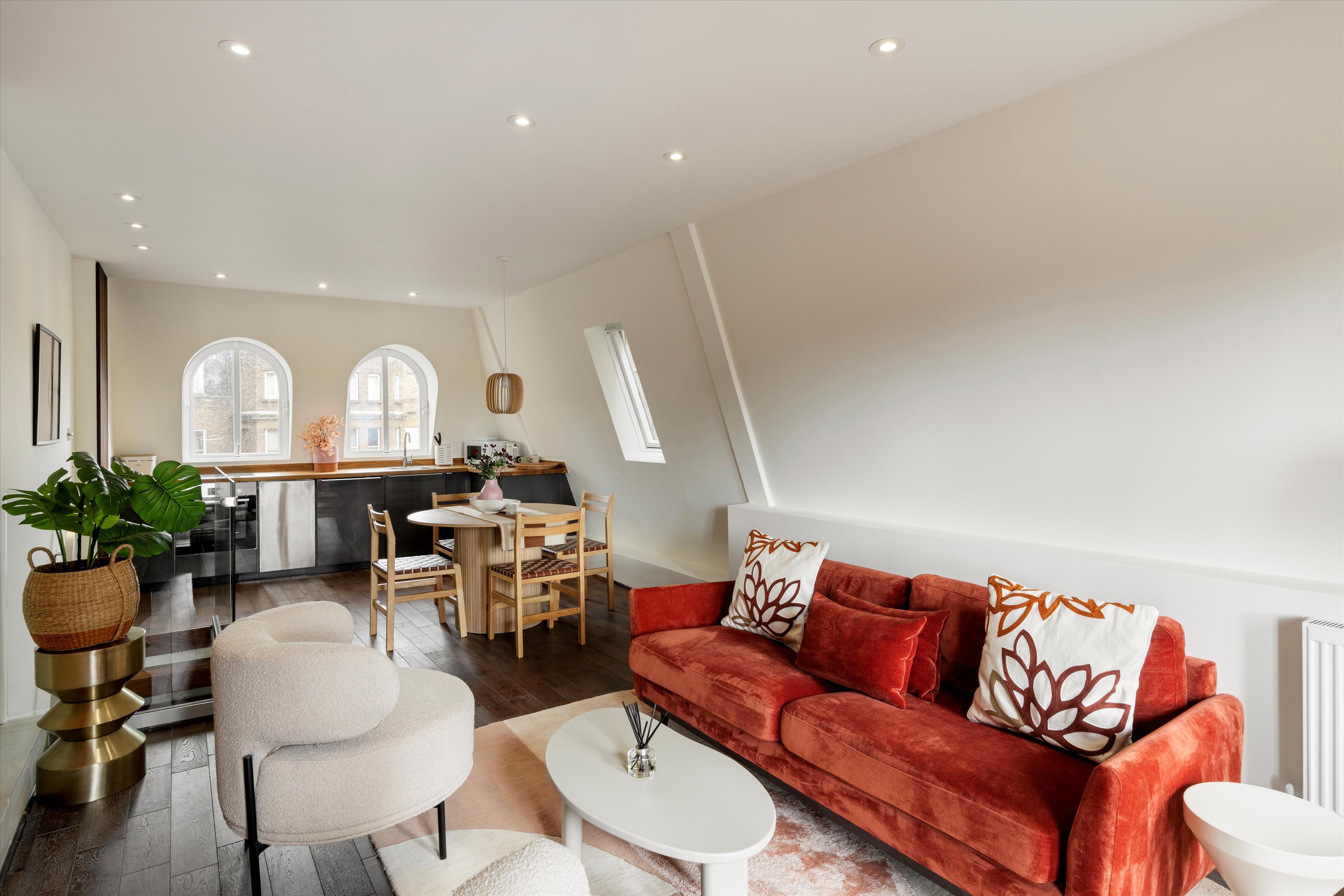 Curzon Street, London W1J