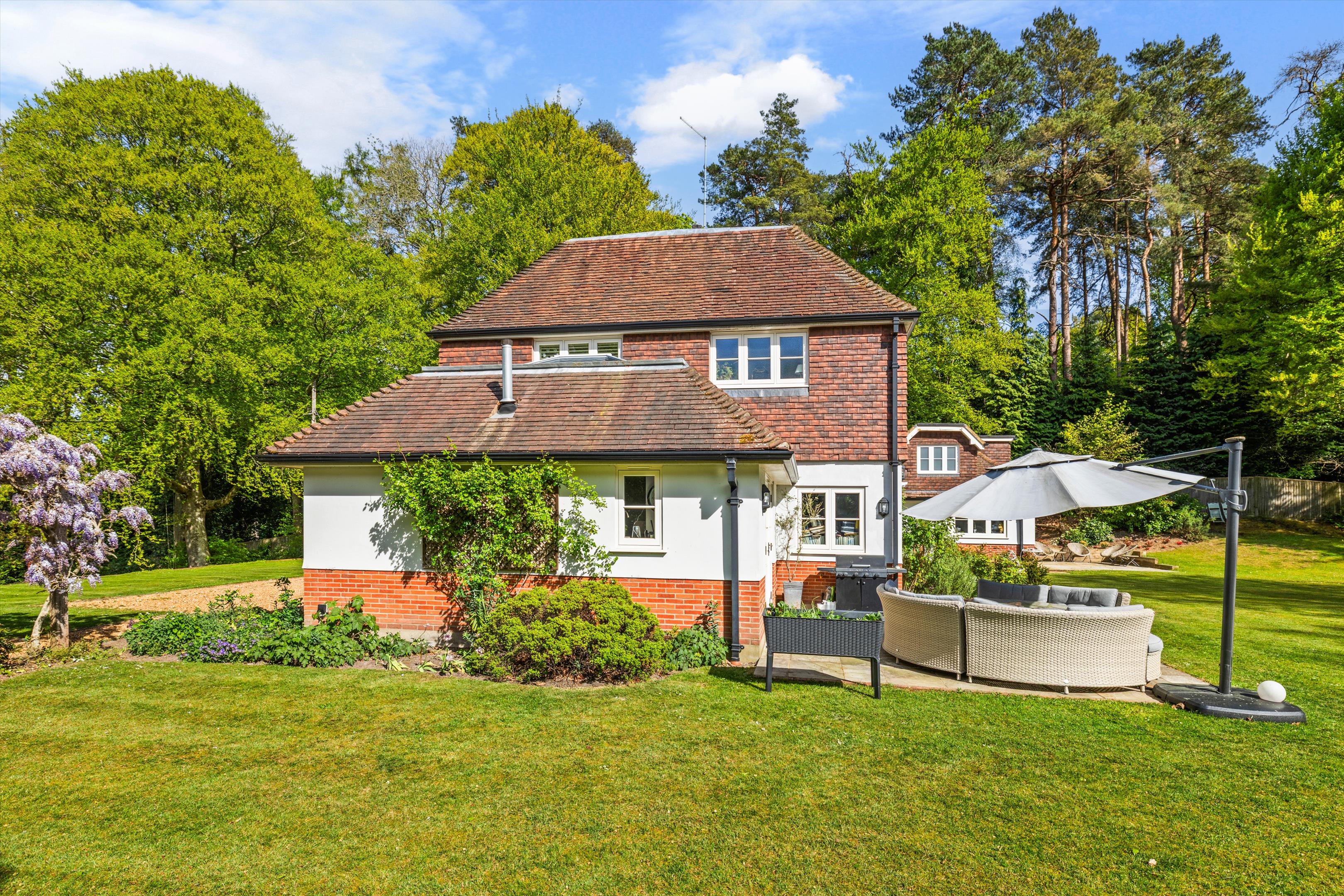 Headley Hill Road, Arford, Headley, Hampshire GU35