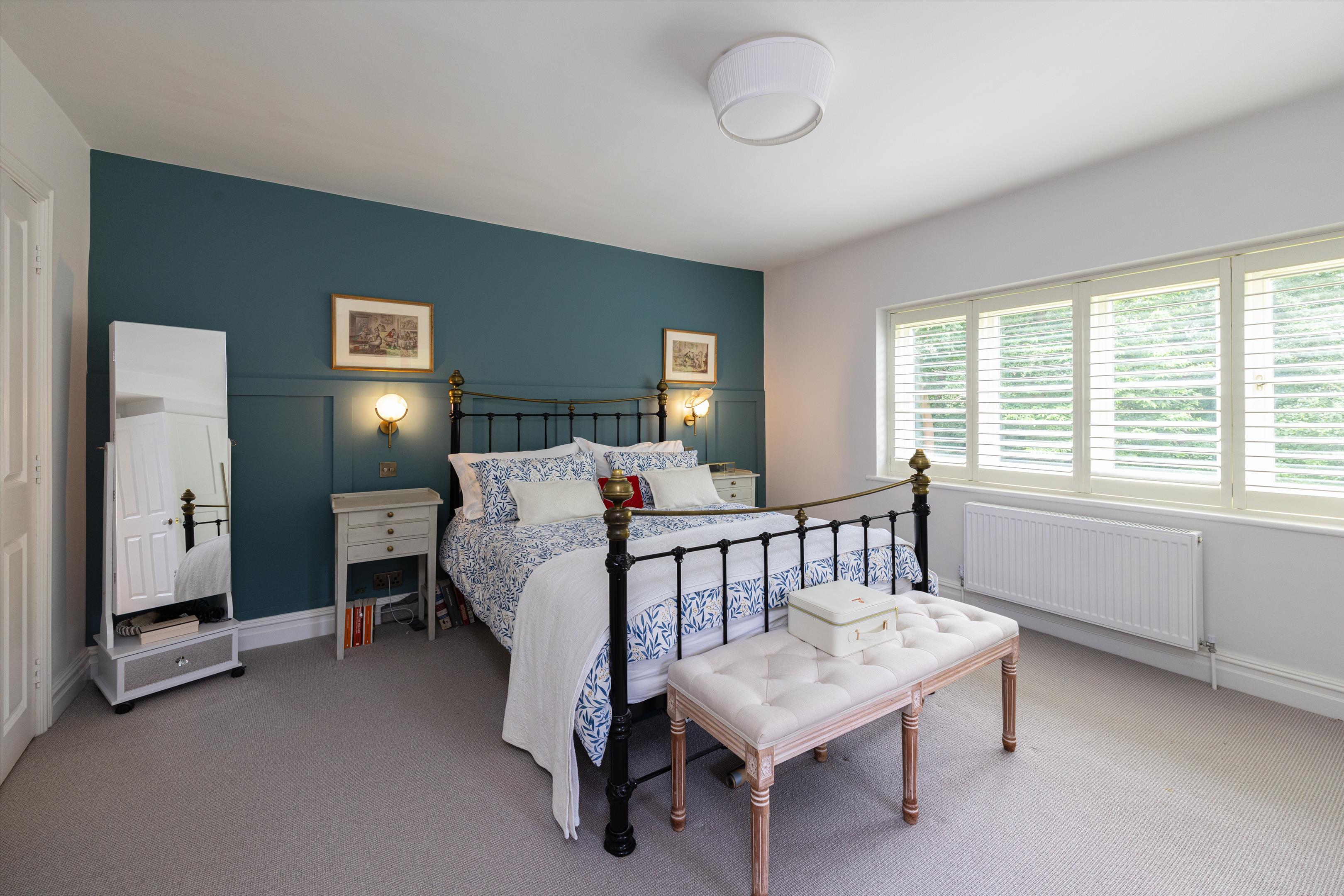 Headley Hill Road, Arford, Headley, Hampshire GU35