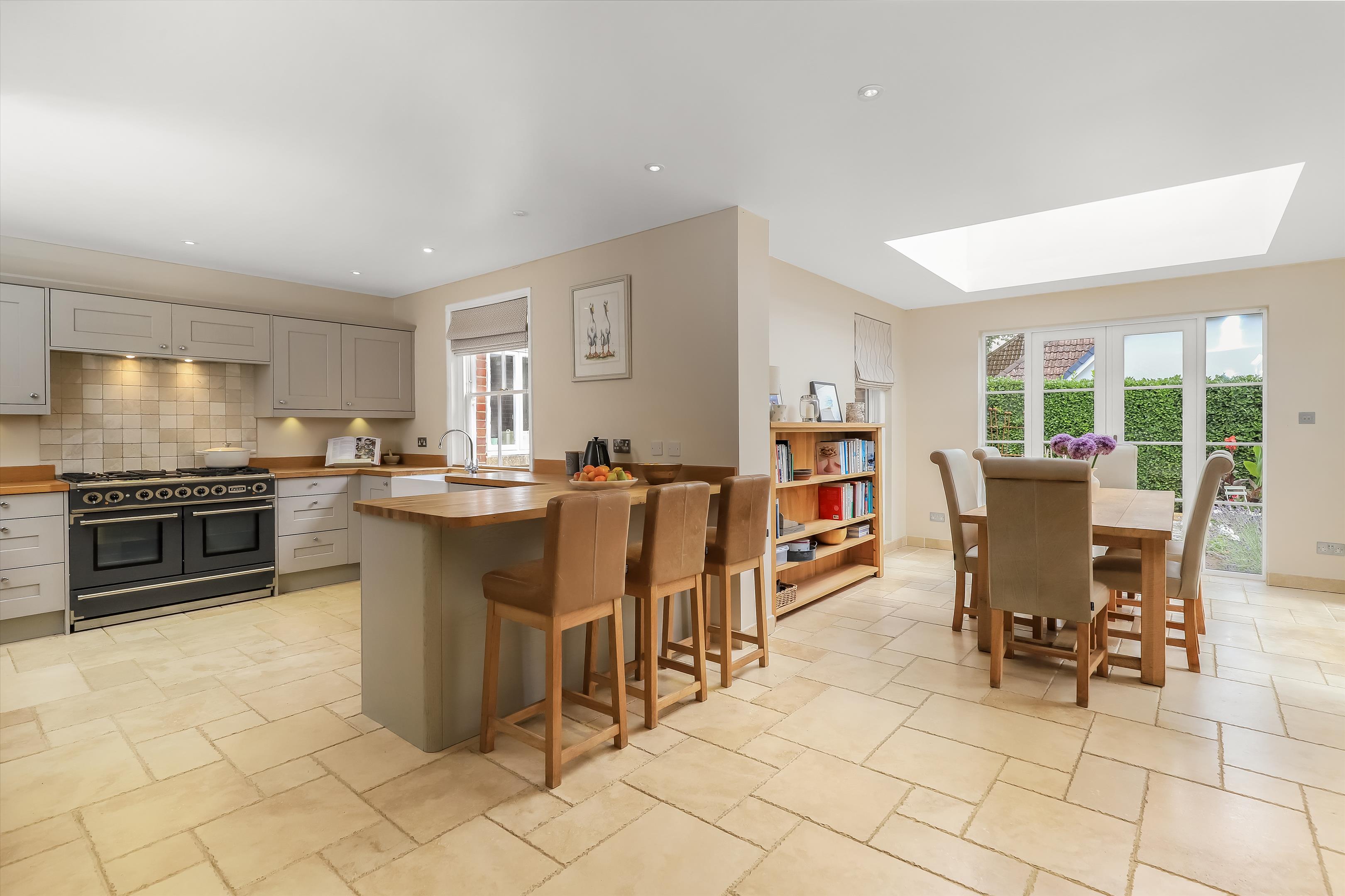 The Crescent, Romsey, Hampshire, SO51