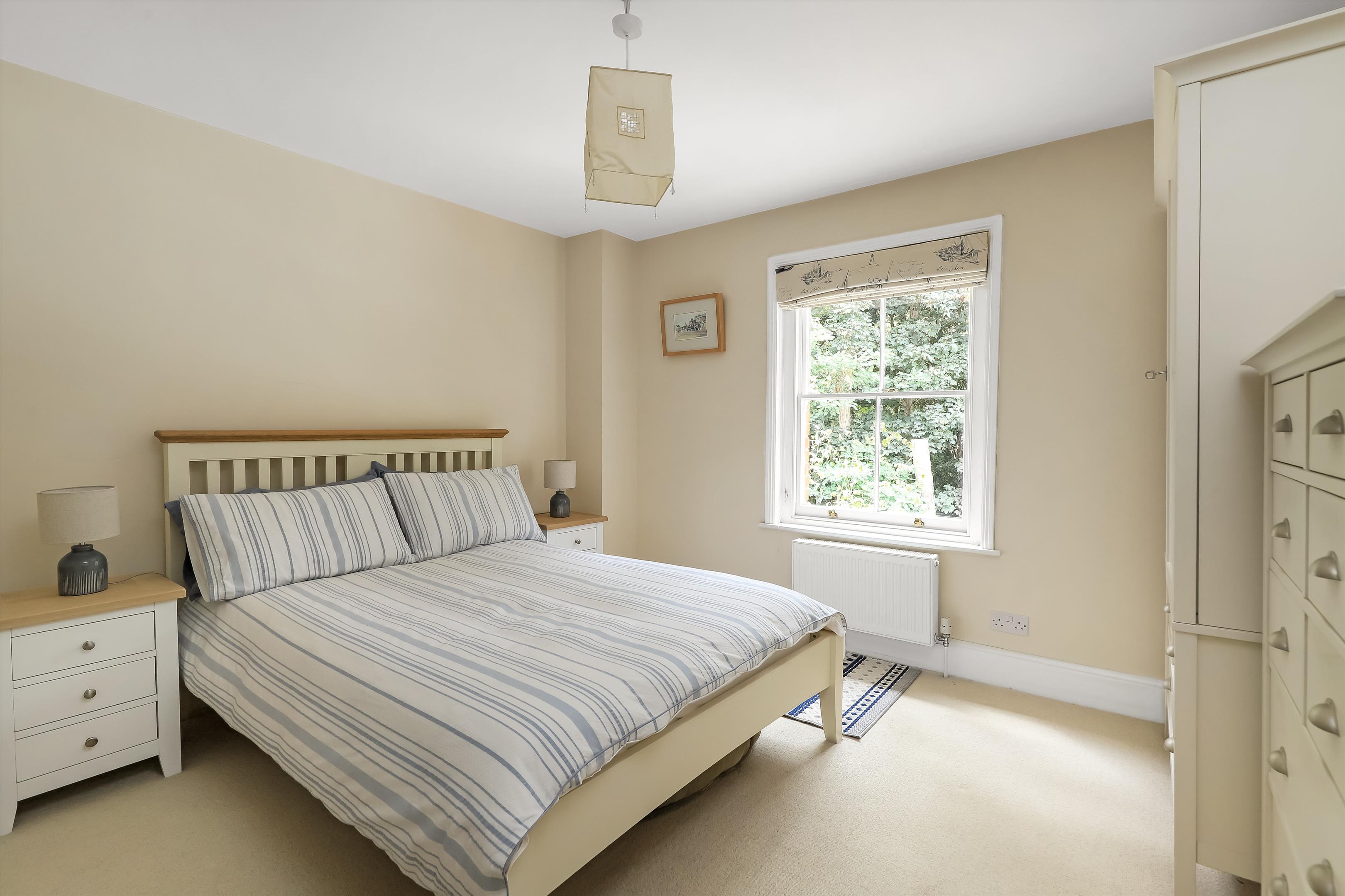 The Crescent, Romsey, Hampshire, SO51