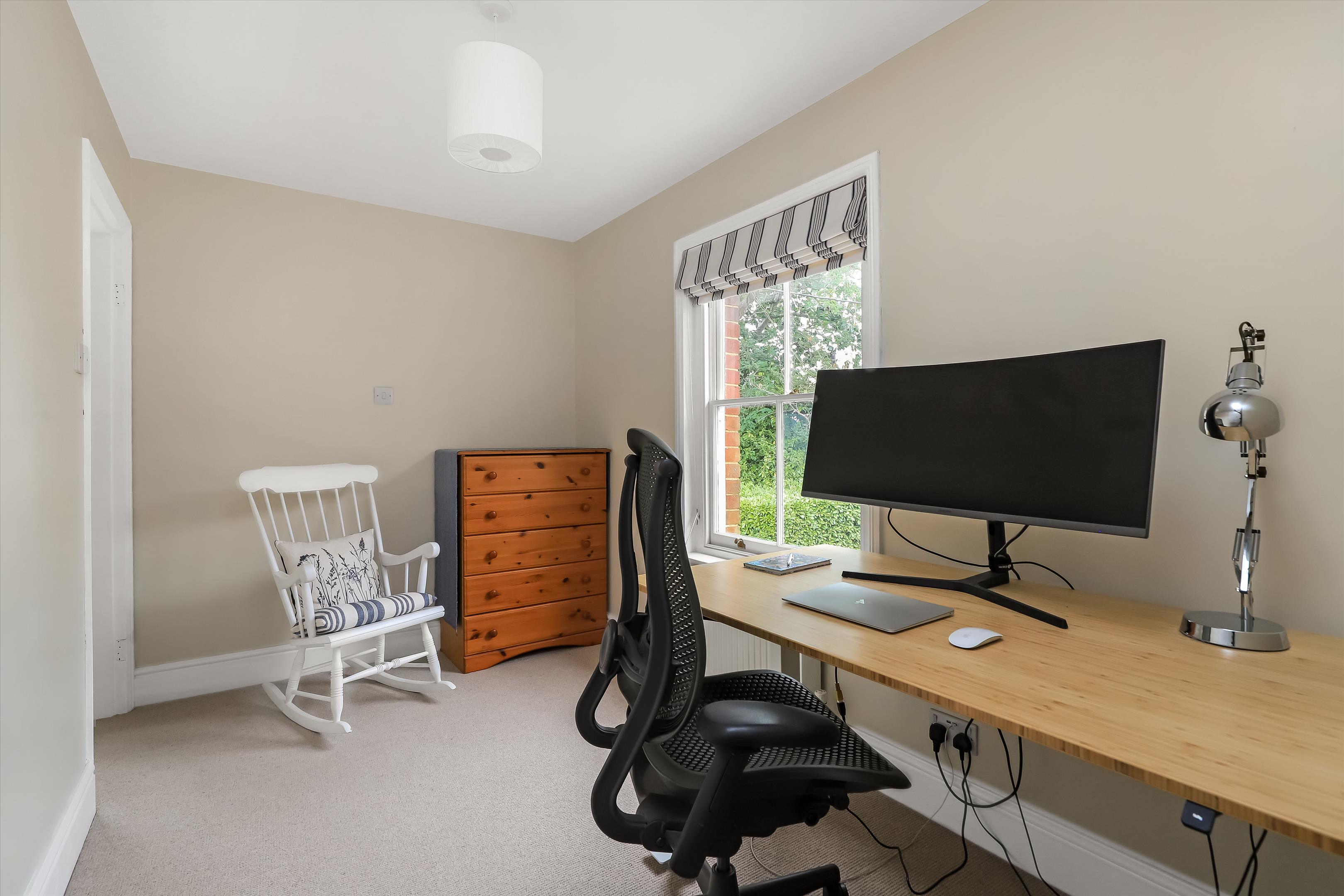 The Crescent, Romsey, Hampshire, SO51