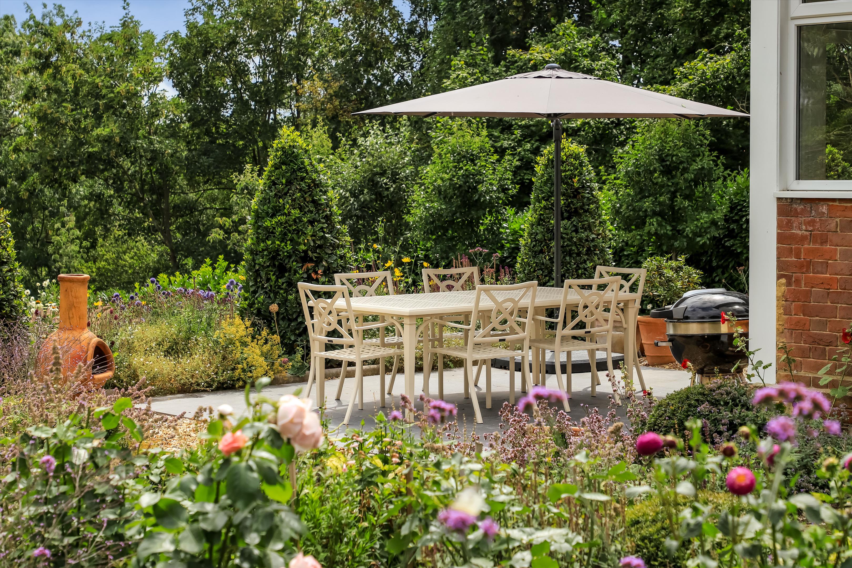 The Crescent, Romsey, Hampshire, SO51