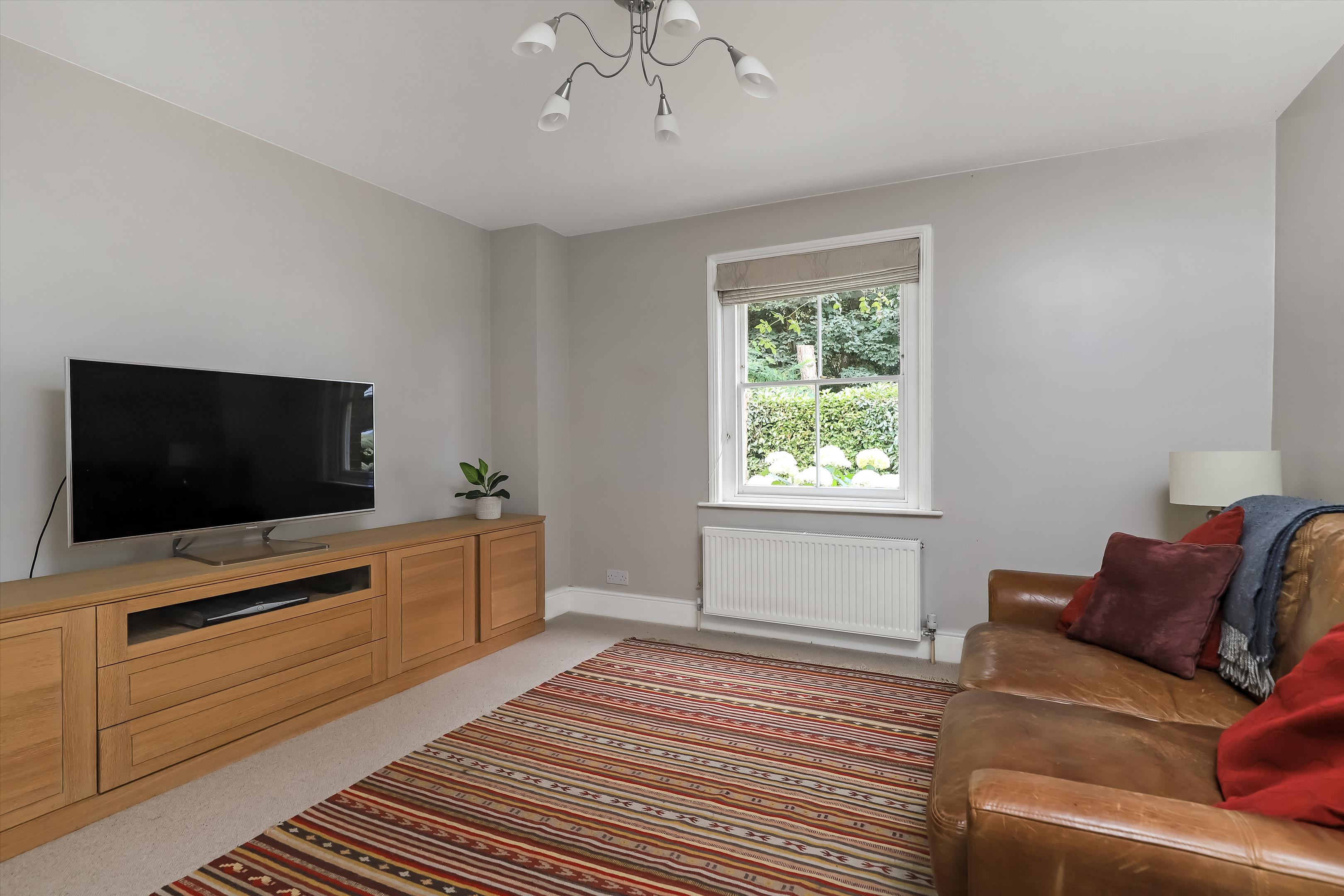 The Crescent, Romsey, Hampshire, SO51