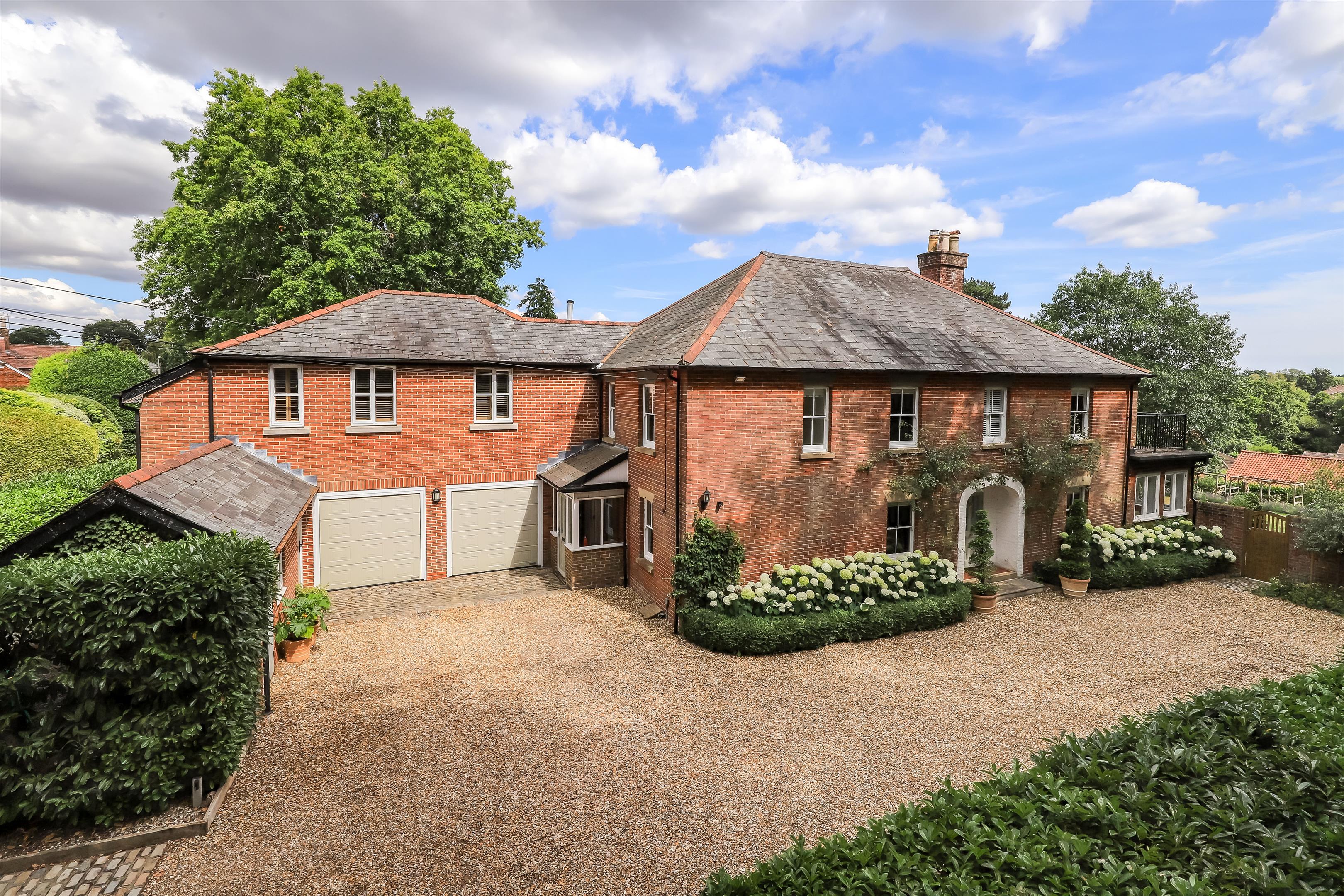 The Crescent, Romsey, Hampshire, SO51