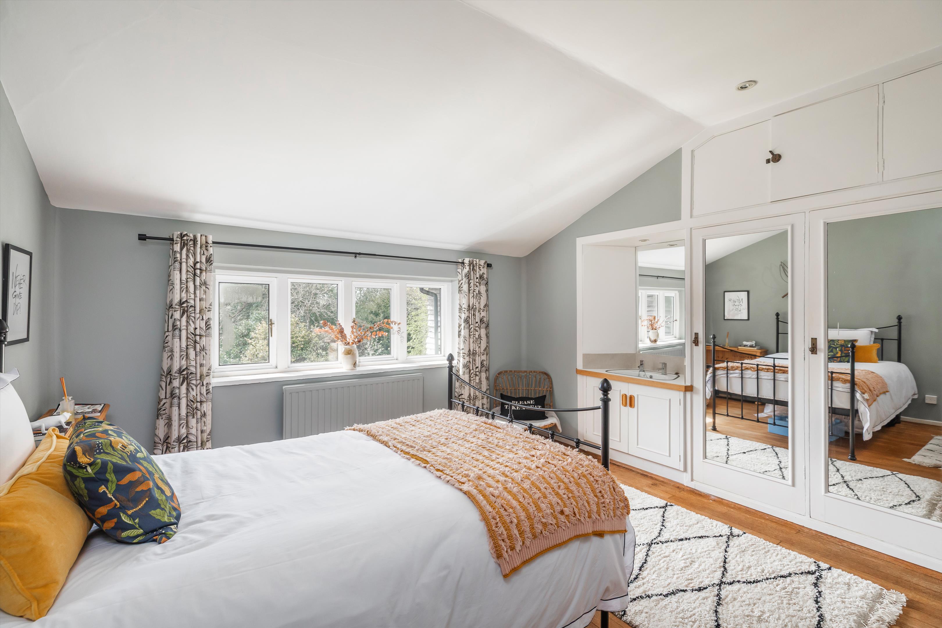 Lymington Road, Brockenhurst, Hampshire, SO42
