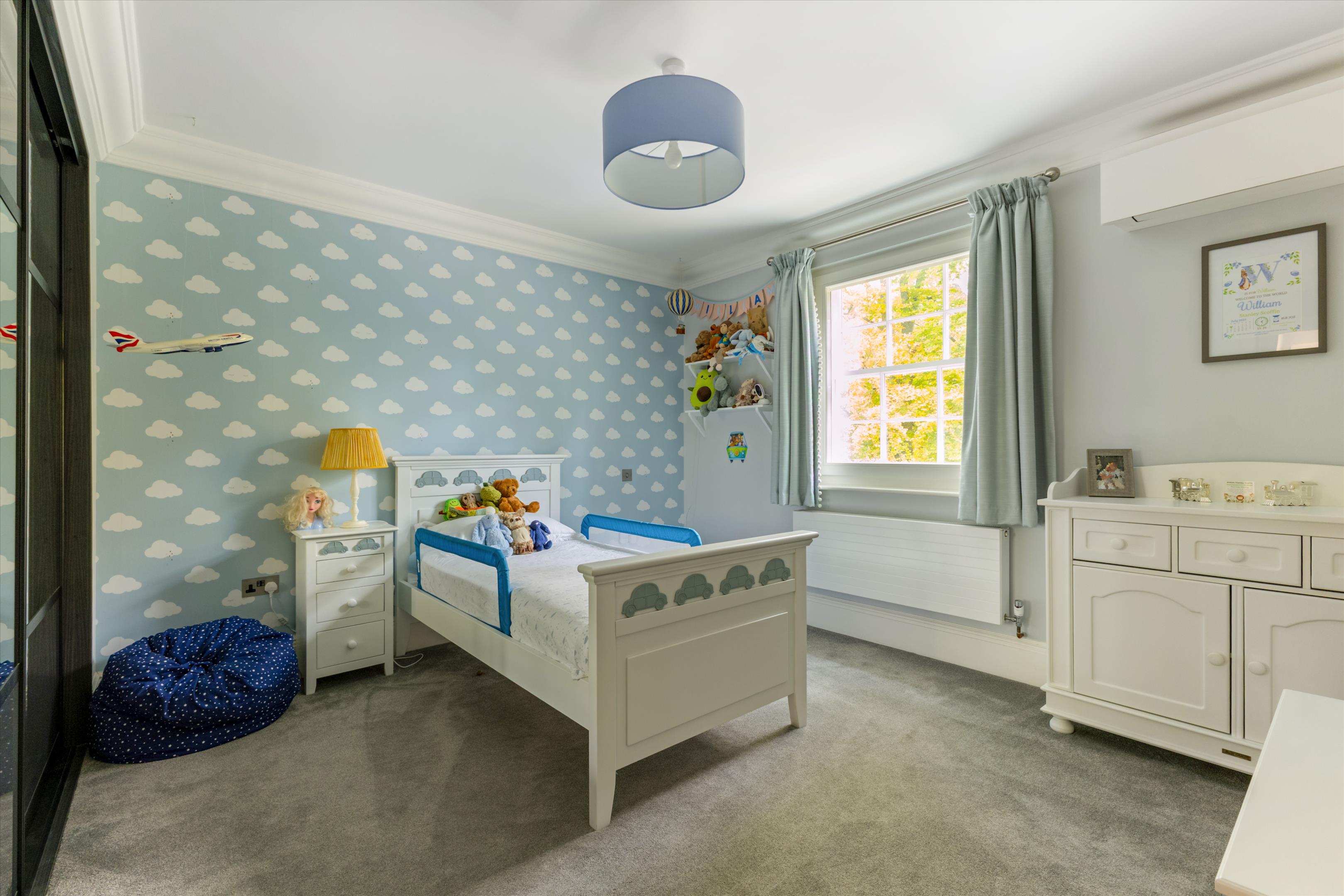 Chilbolton Avenue, Winchester, Hampshire, SO22
