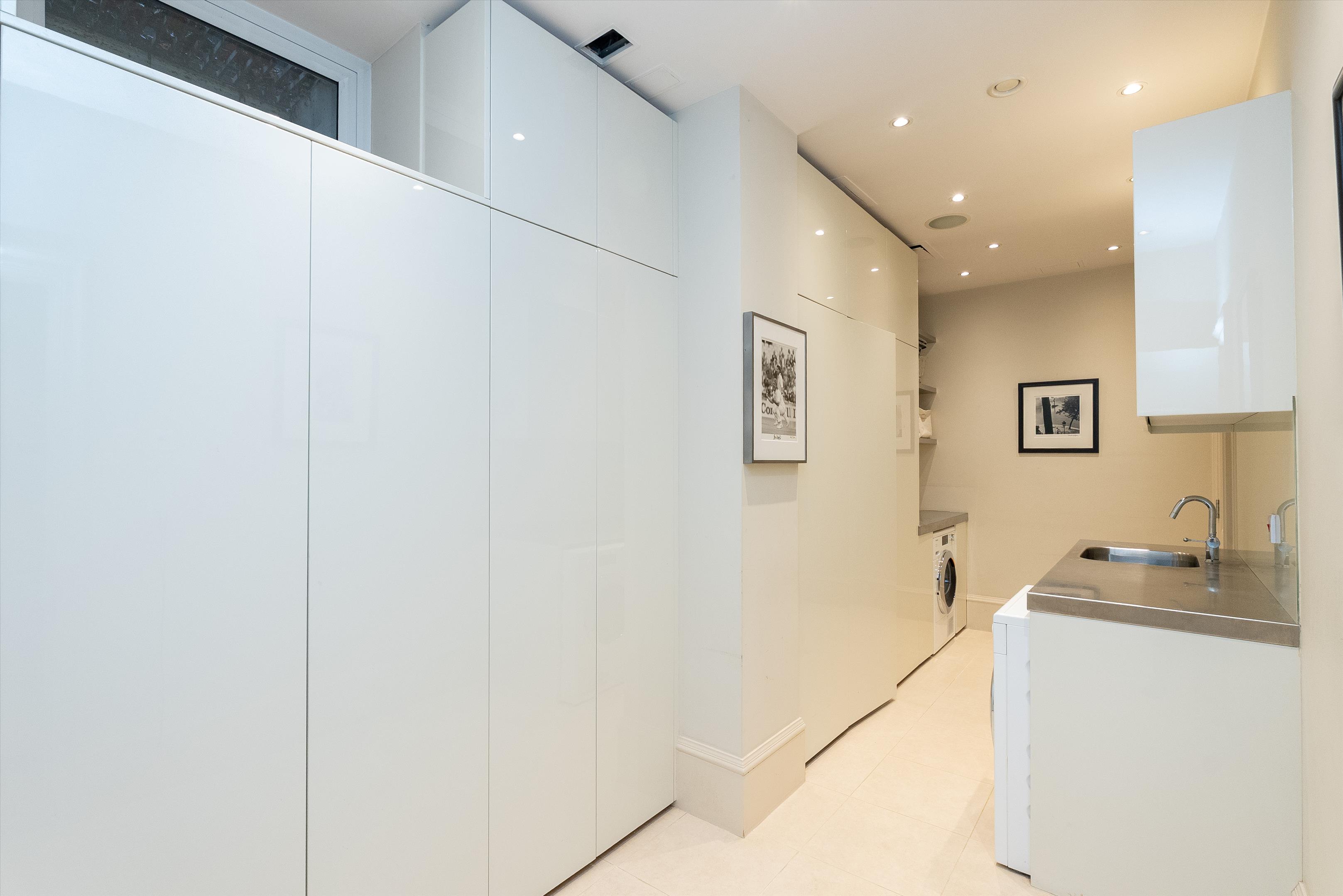 Ridgway Gardens, Wimbledon Village, London, SW19