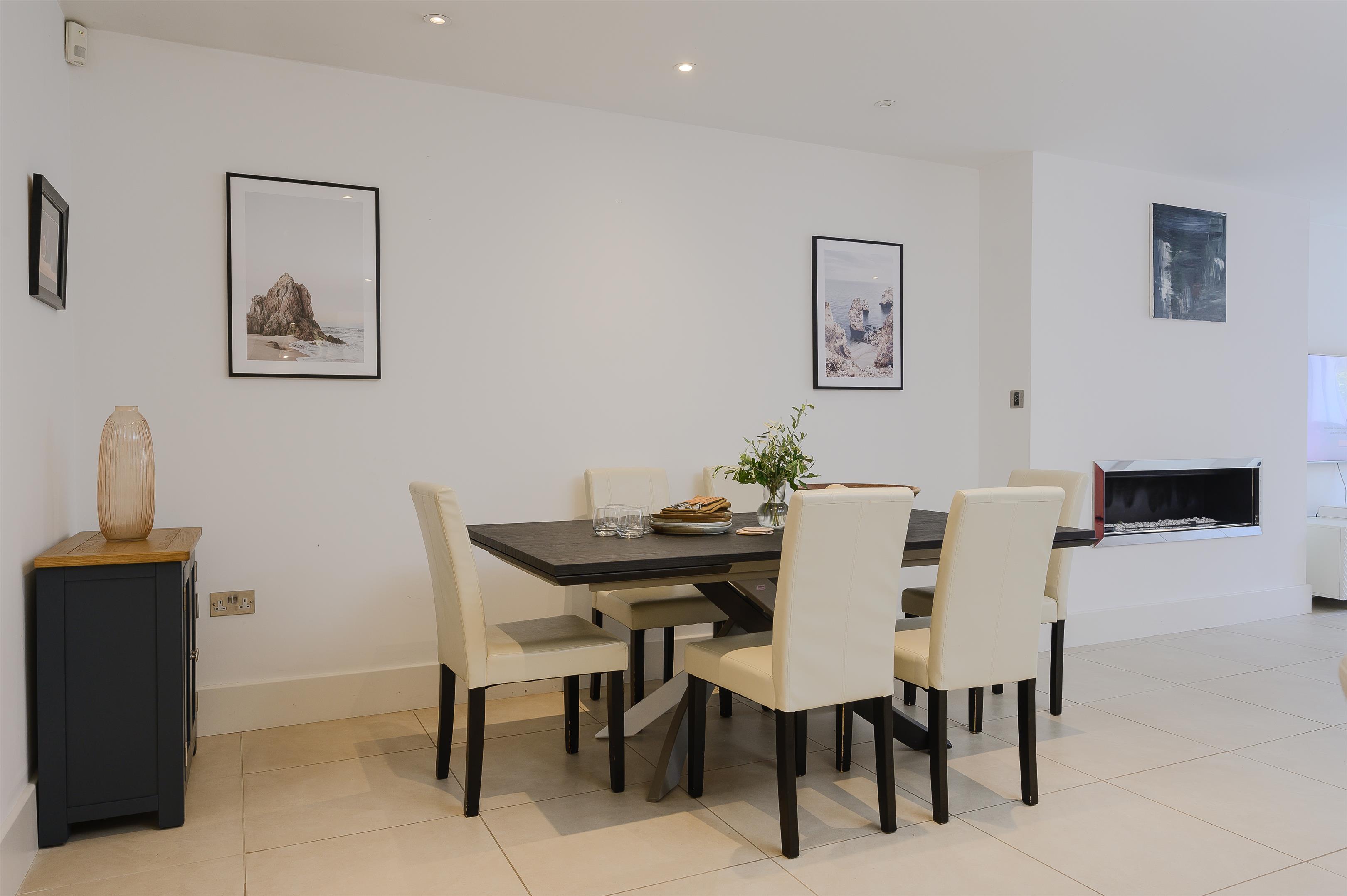 Arterberry Road, Wimbledon, London, SW20