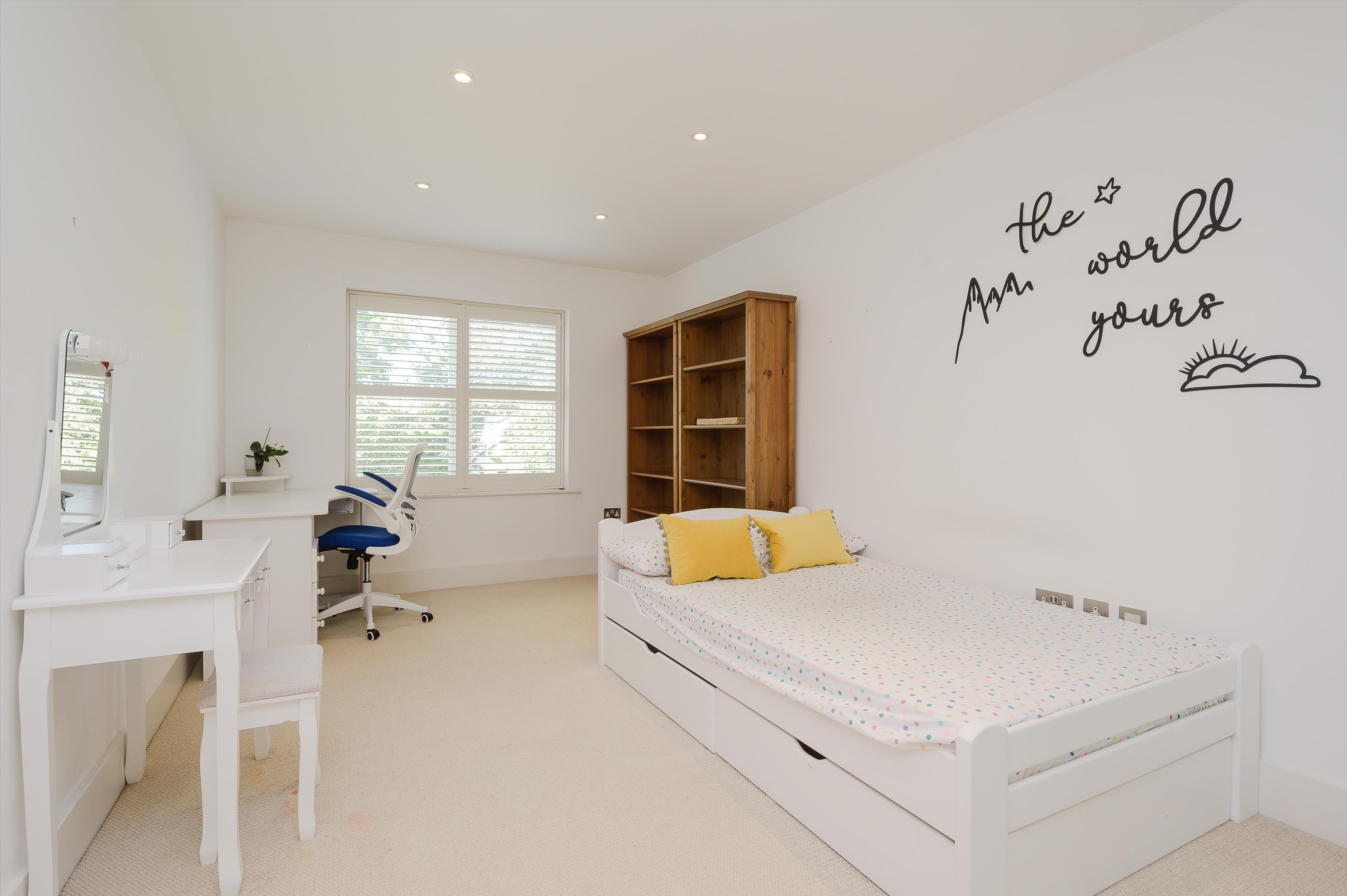 Arterberry Road, Wimbledon, London, SW20