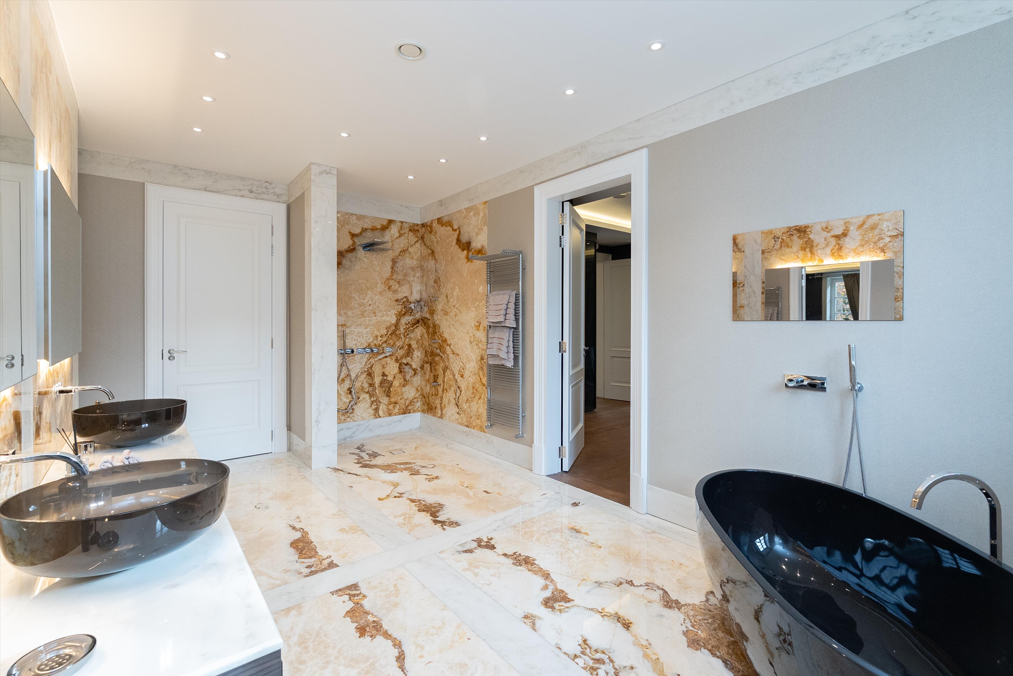 Coombe Ridings, Coombe Estate, Kingston Upon Thames, KT2