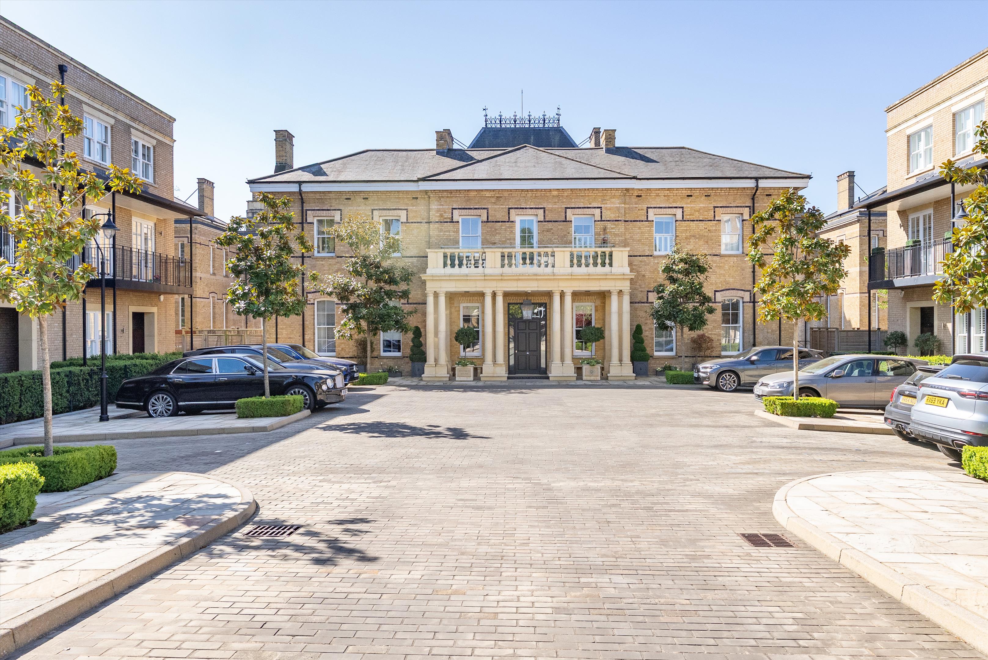 Chambers Park Hill, London, SW20