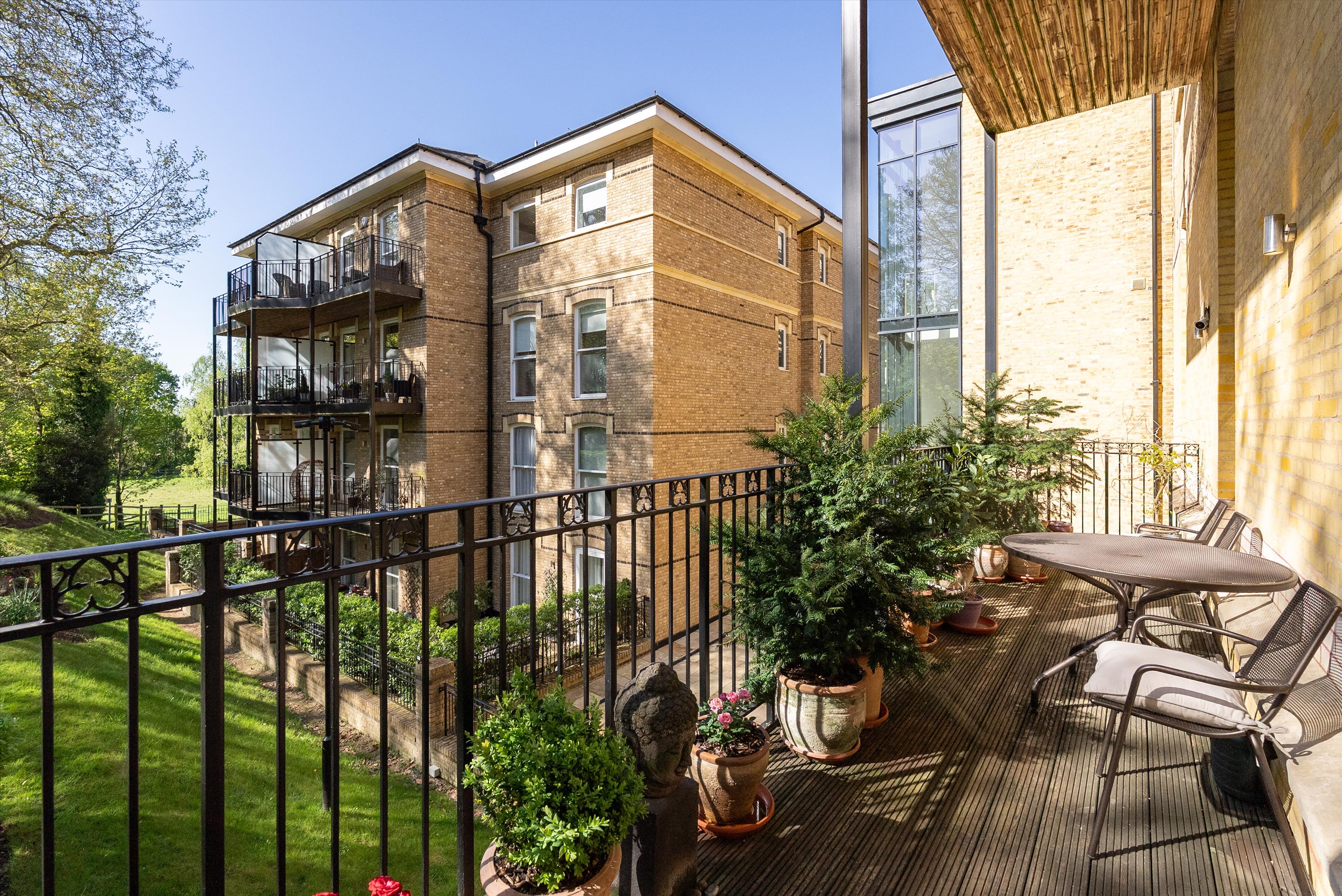 Chambers Park Hill, London, SW20