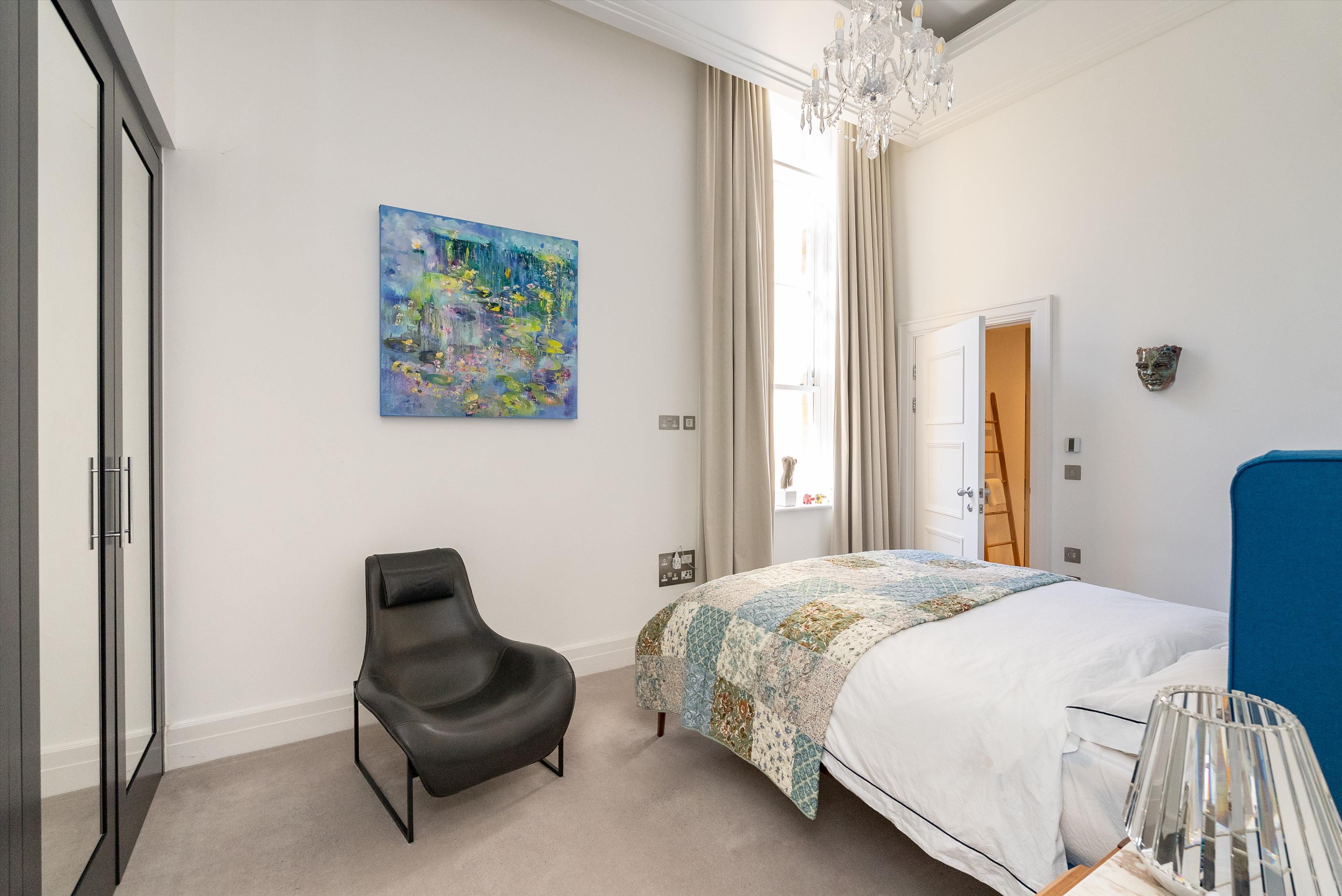 Chambers Park Hill, London, SW20