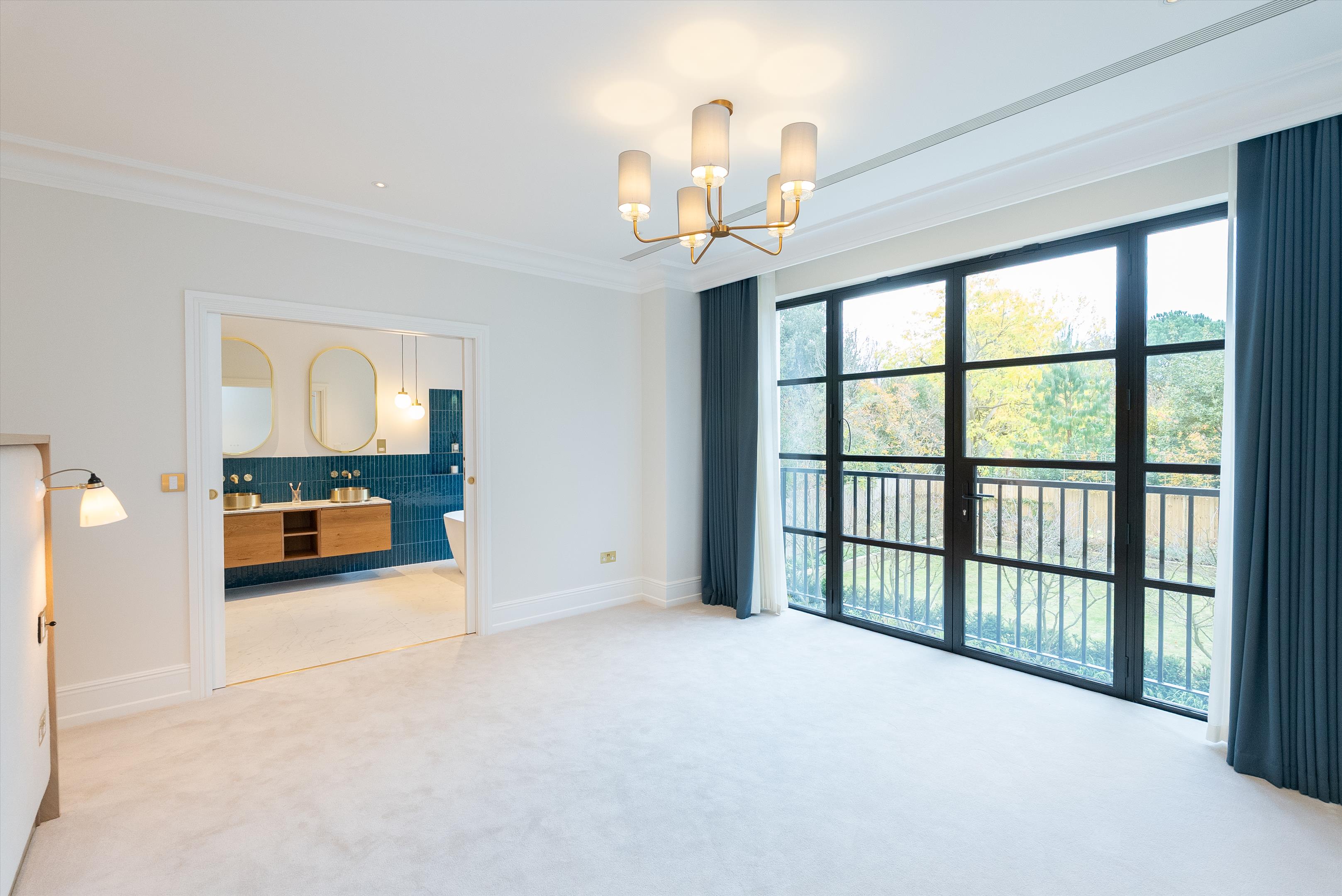 Parkside Avenue, Wimbledon, London, SW19
