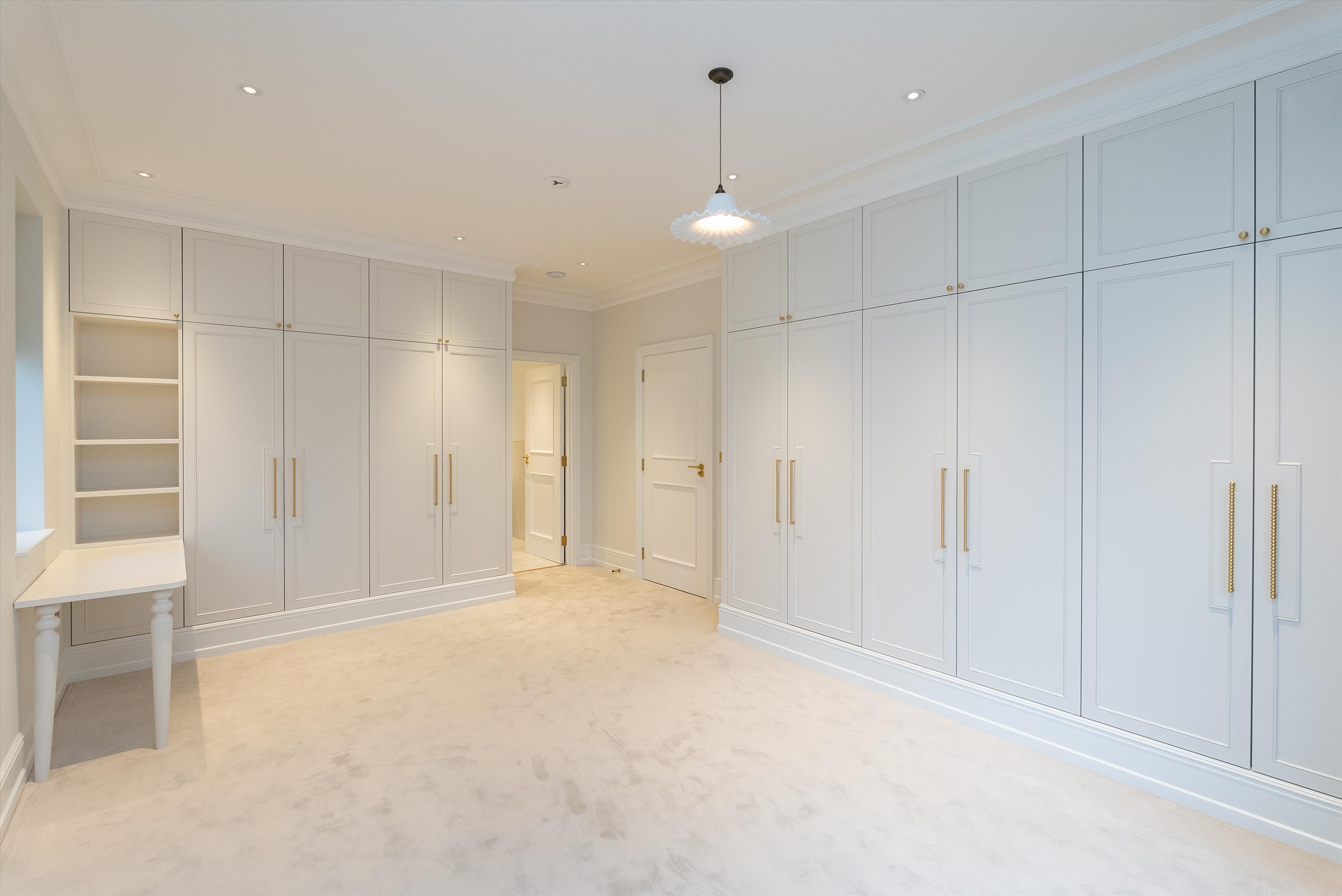 Parkside Avenue, Wimbledon, London, SW19