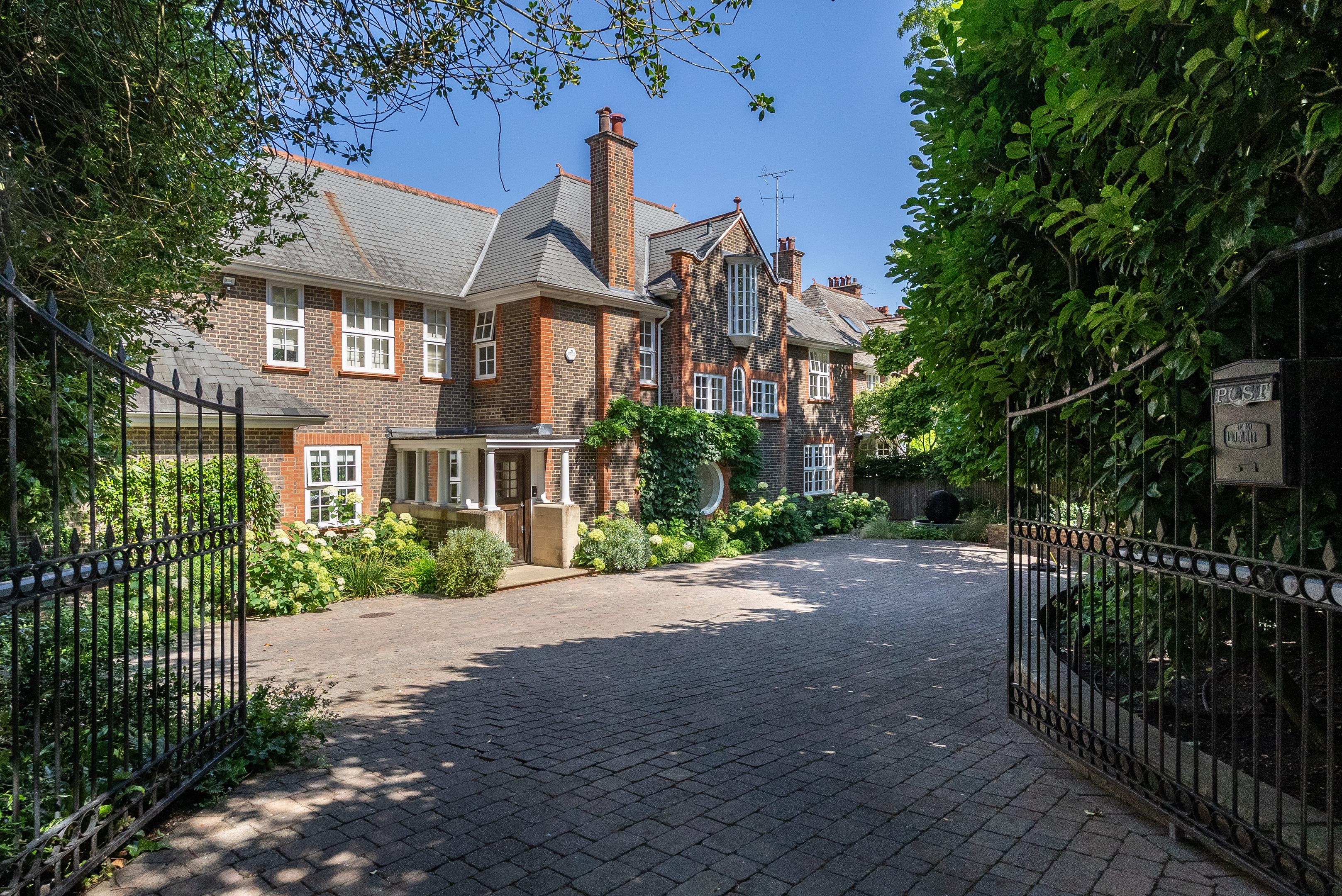 Arthur Road, Wimbledon Village, London SW19