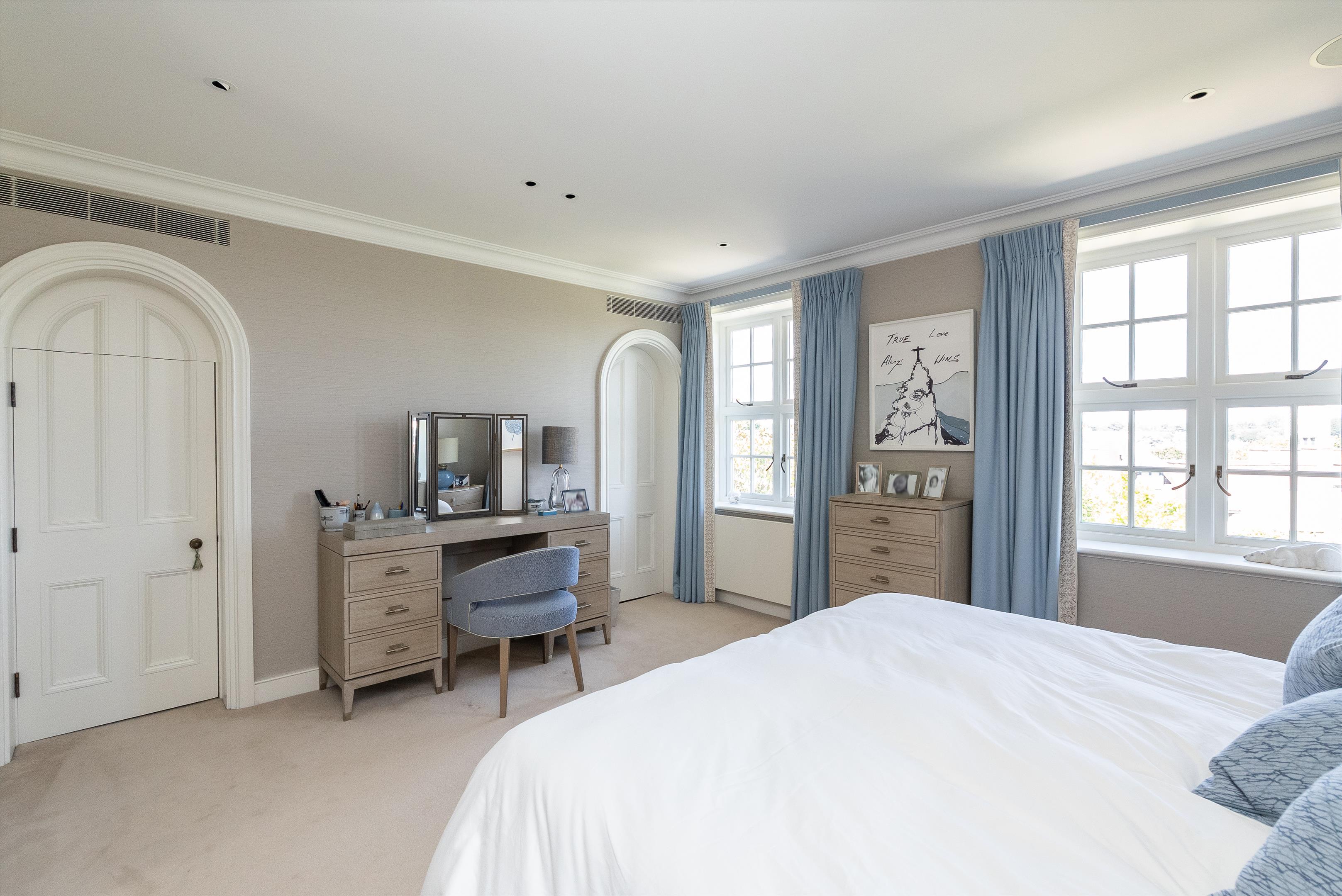 Arthur Road, Wimbledon Village, London SW19
