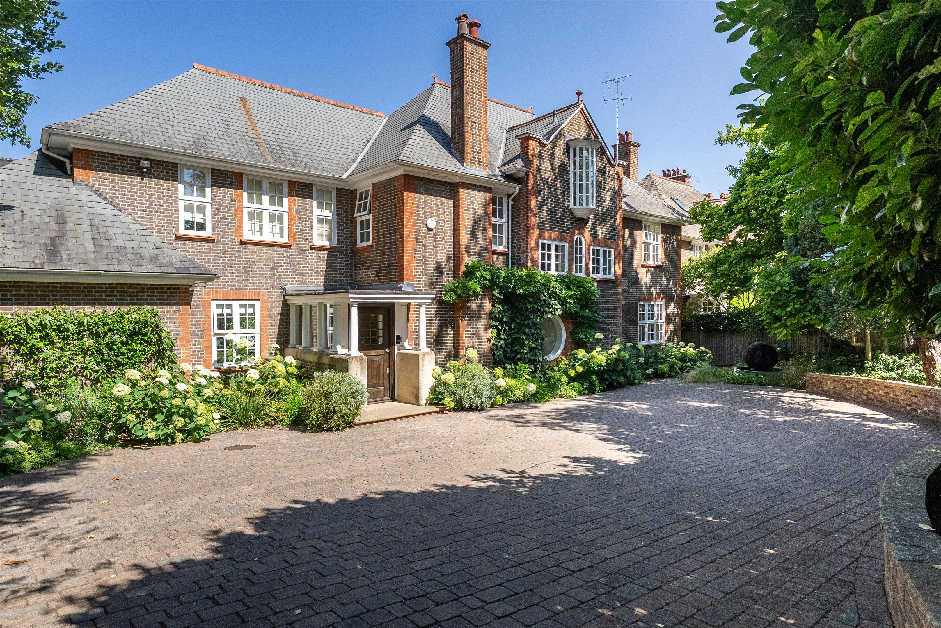 Arthur Road, Wimbledon Village, London SW19
