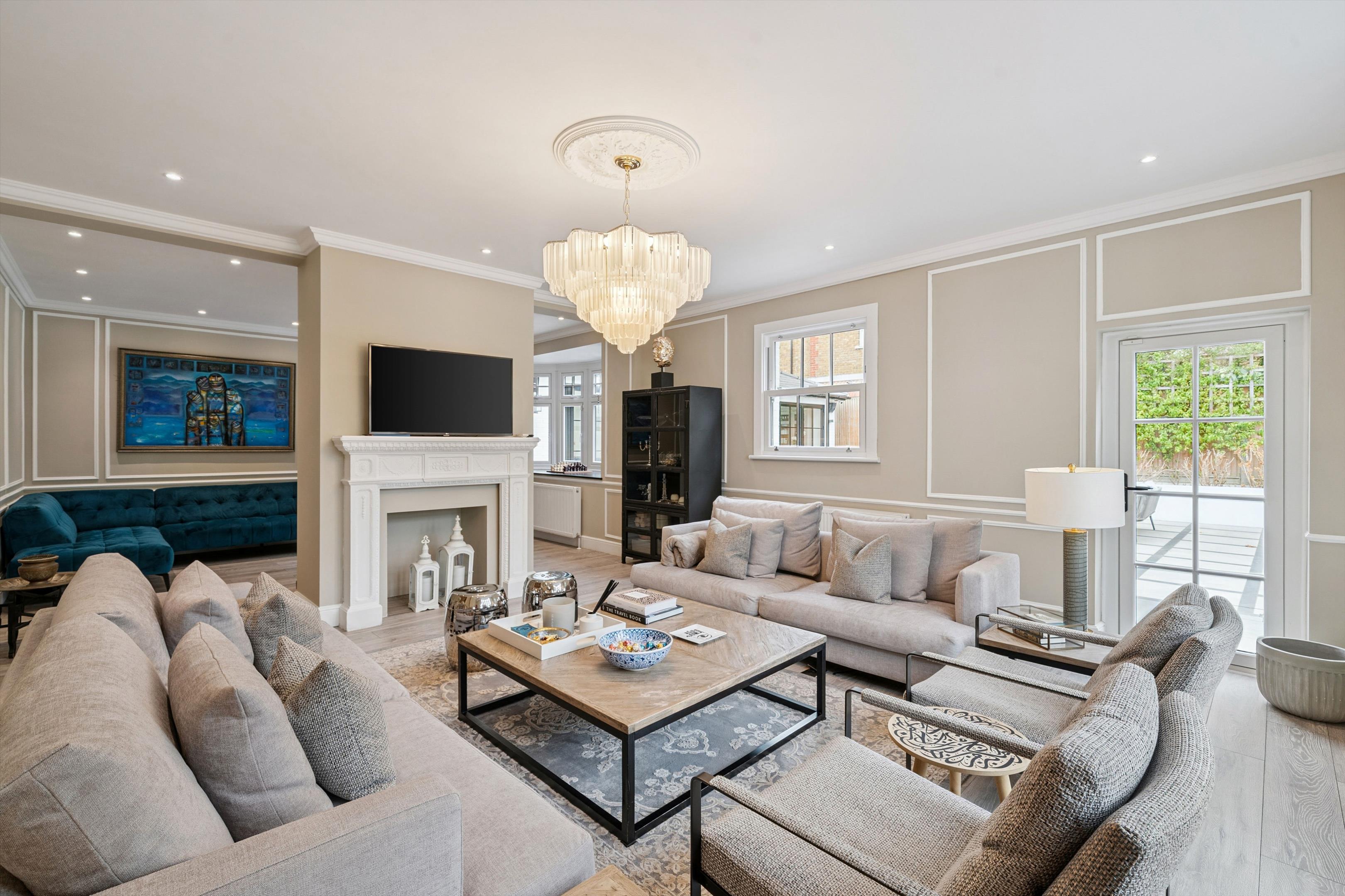 Kingston Hill, London, KT2