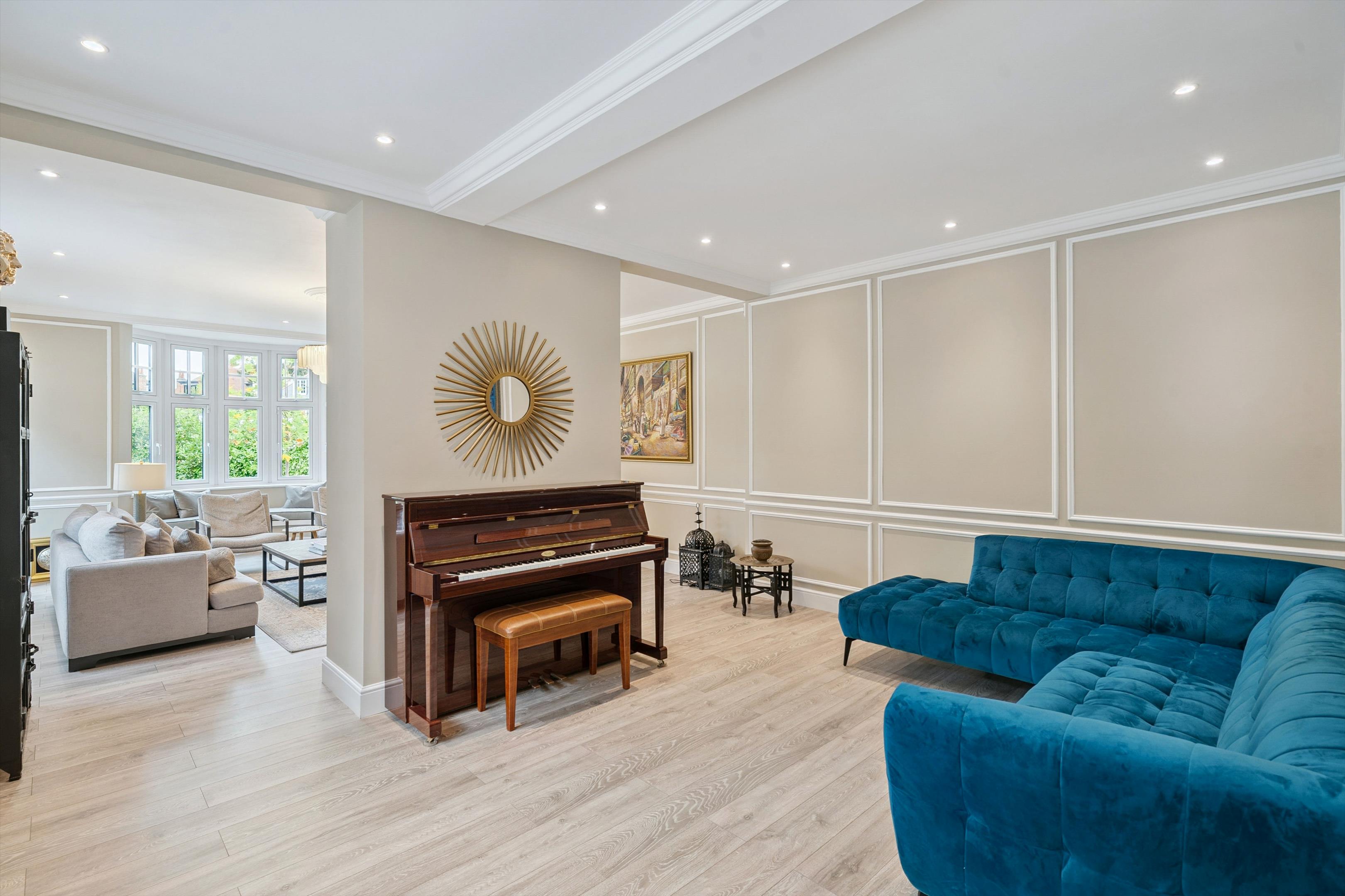 Kingston Hill, London, KT2