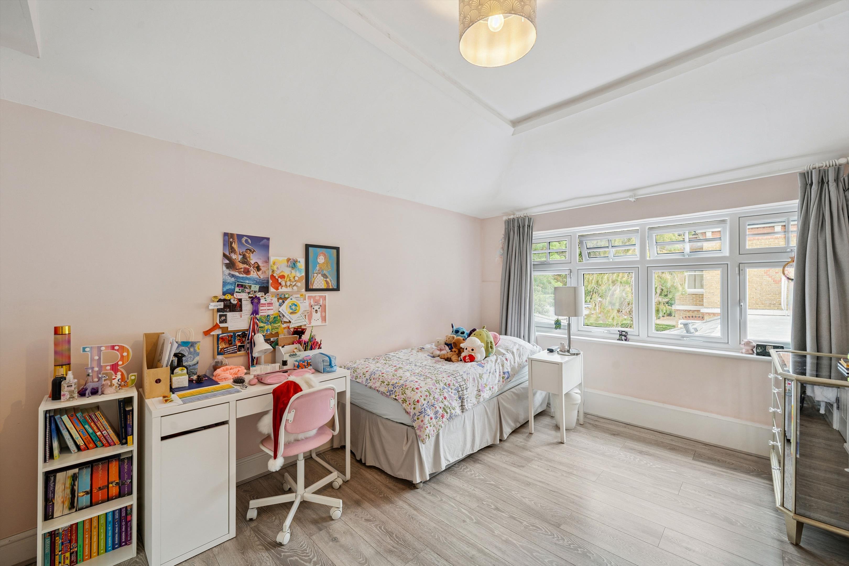 Kingston Hill, London, KT2