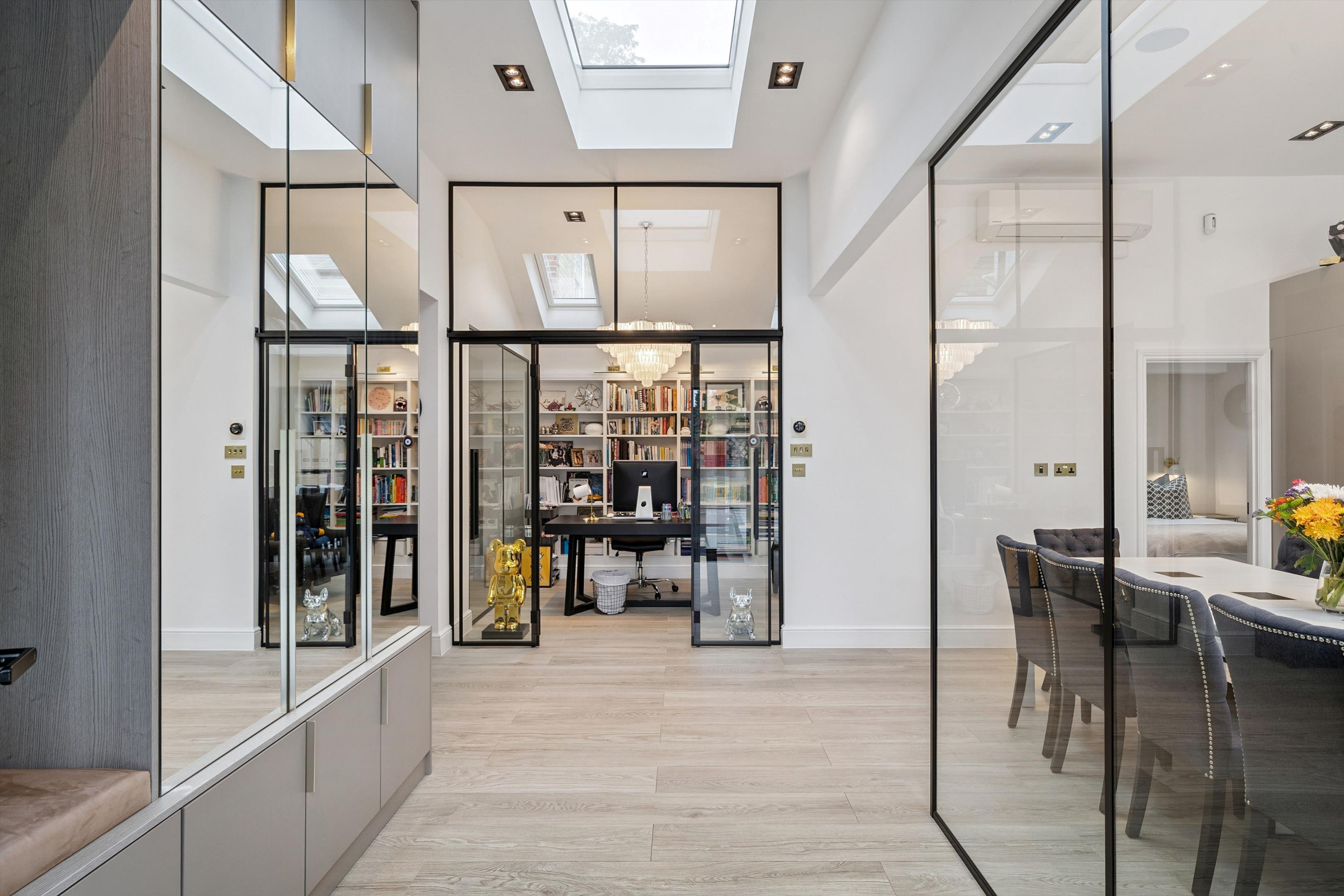Kingston Hill, London, KT2
