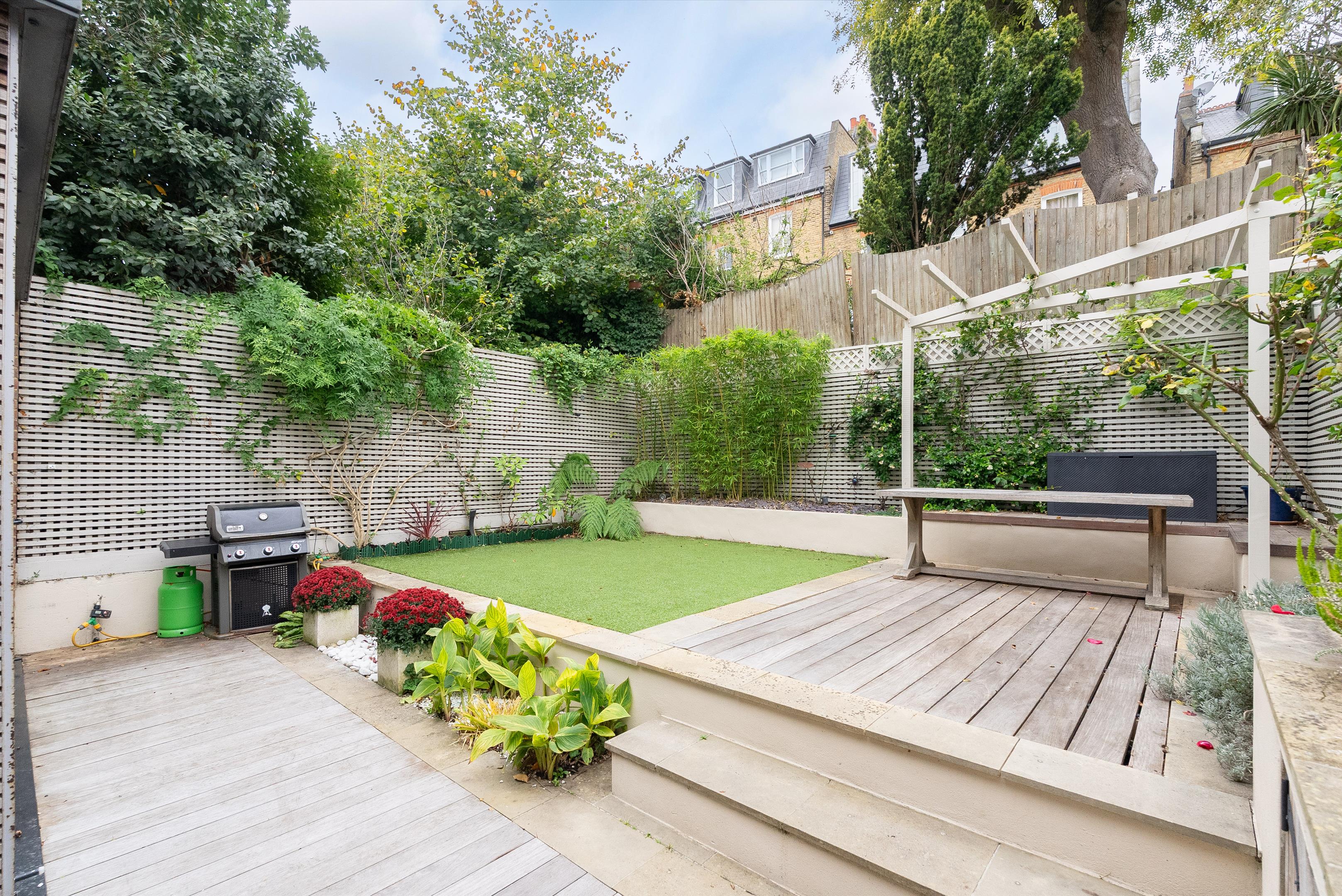 Woodside, London, SW19.