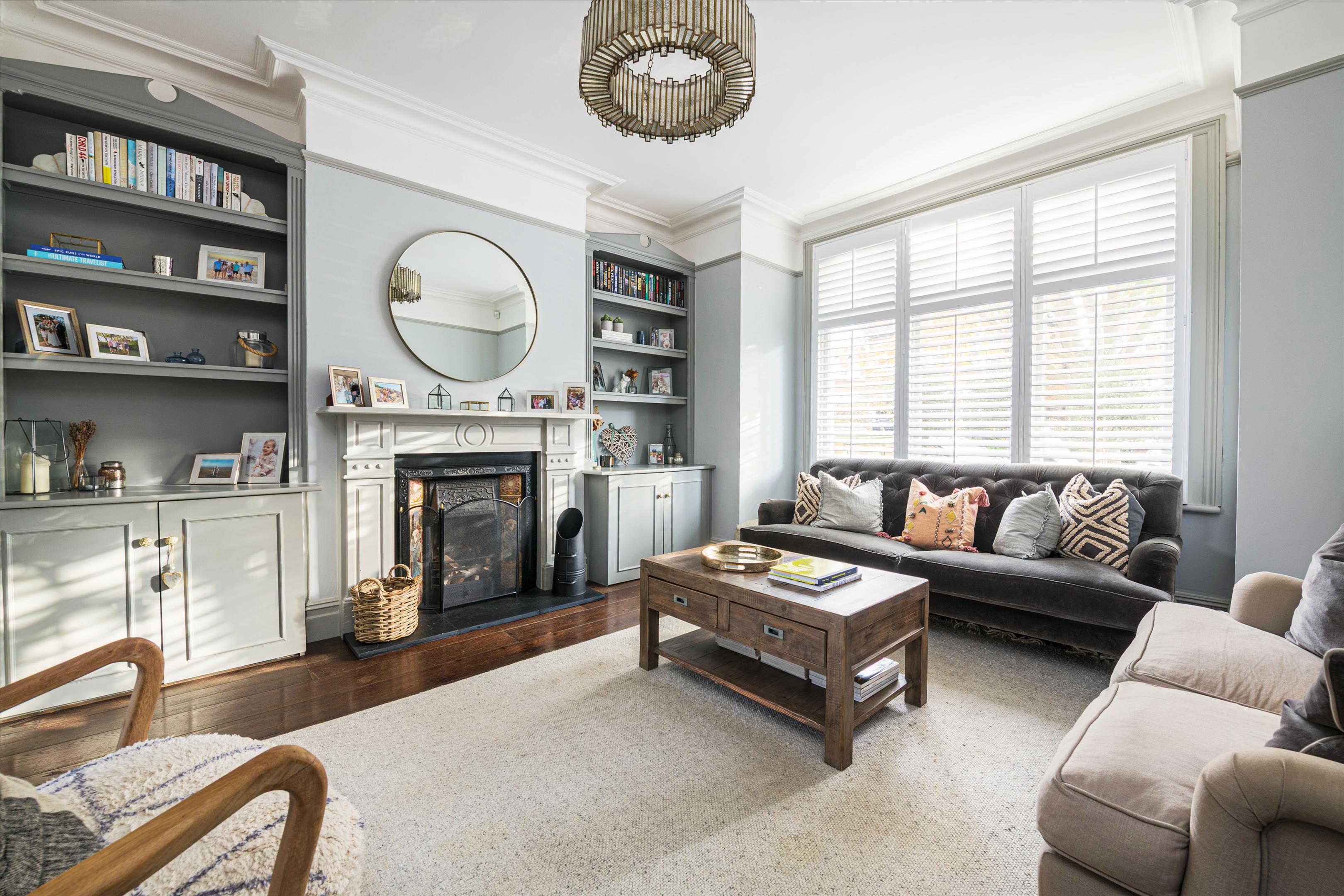 Hotham Road, London, SW15.