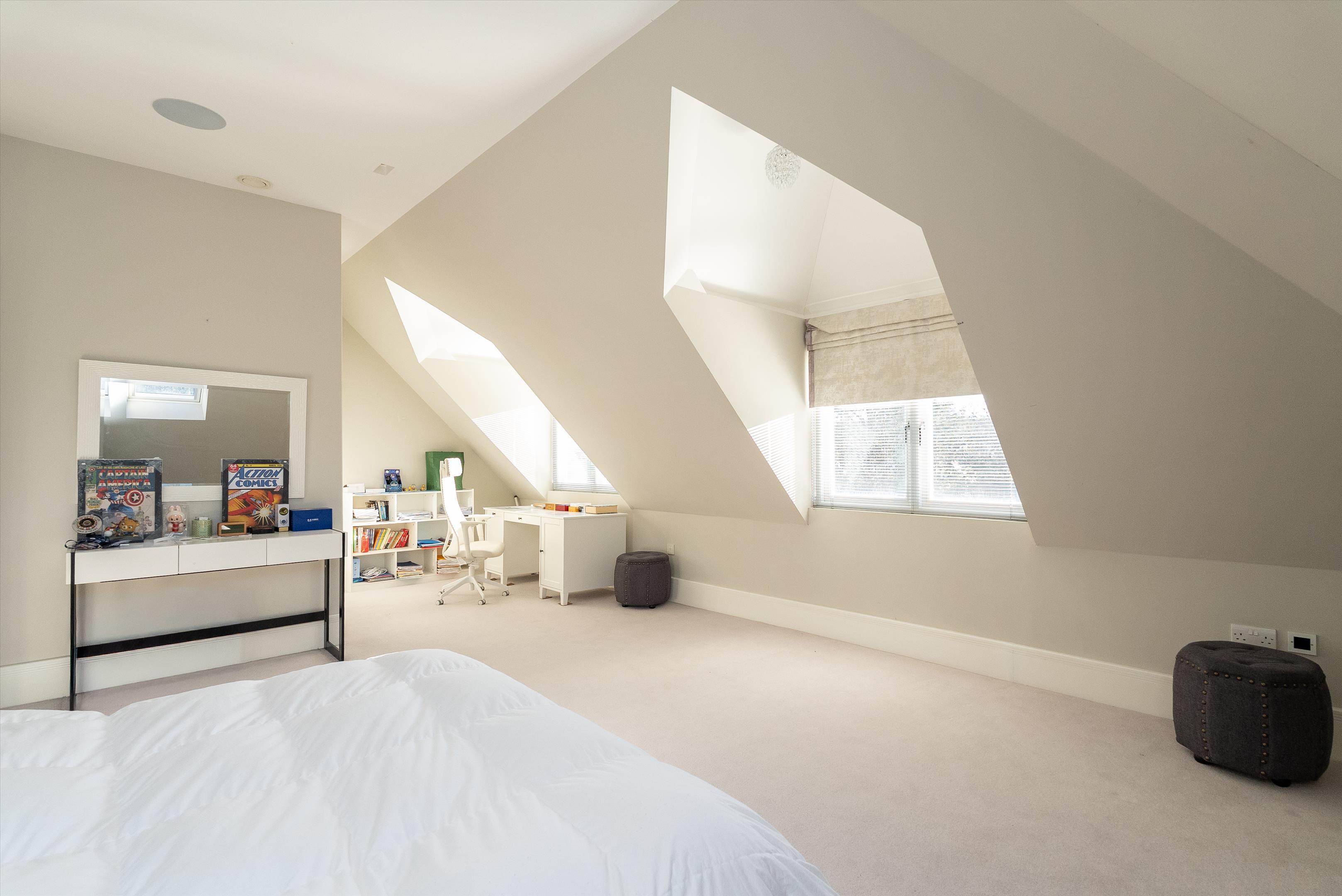 Coombe Park, Kingston Upon Thames, Surrey KT2