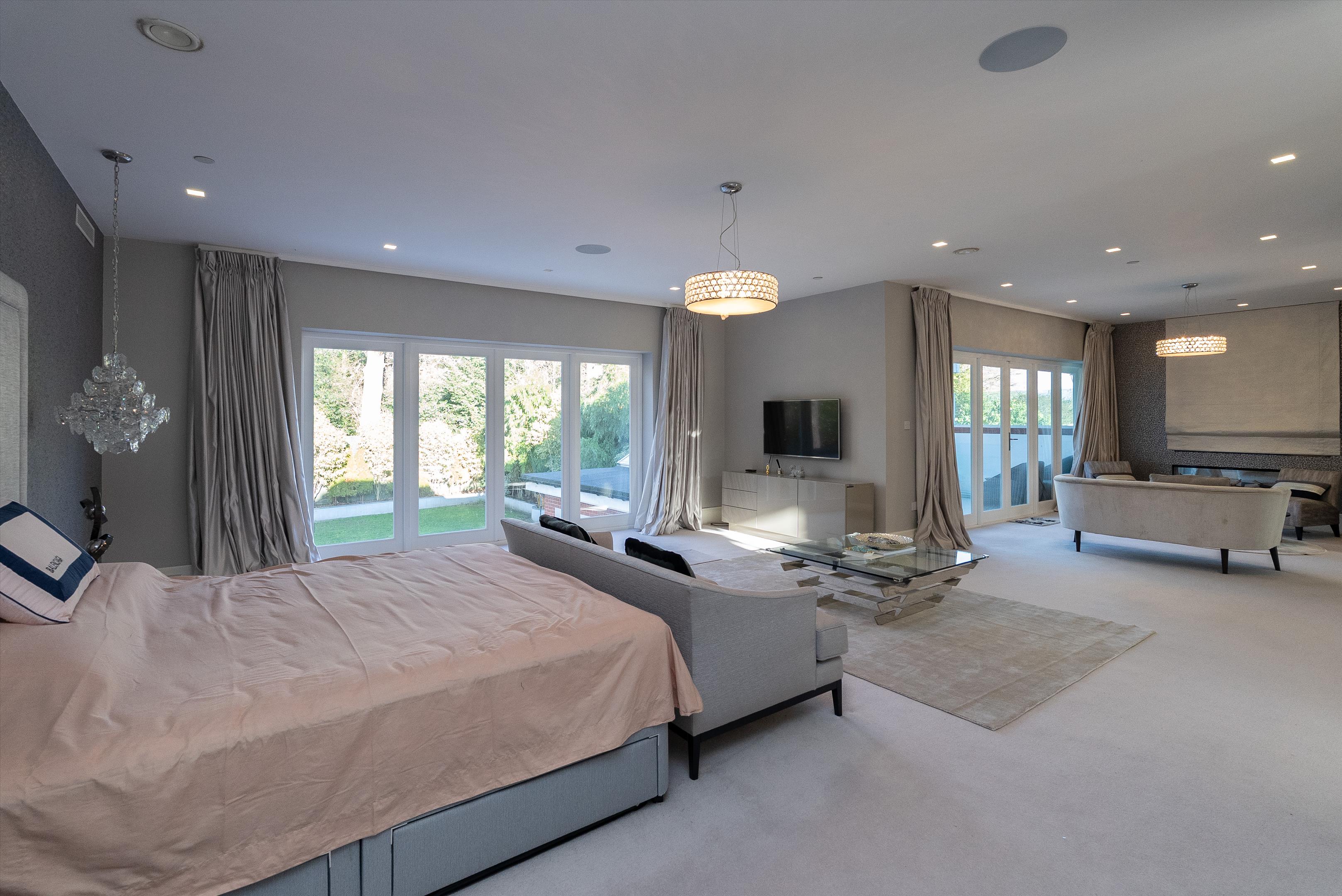 Coombe Park, Kingston Upon Thames, Surrey KT2