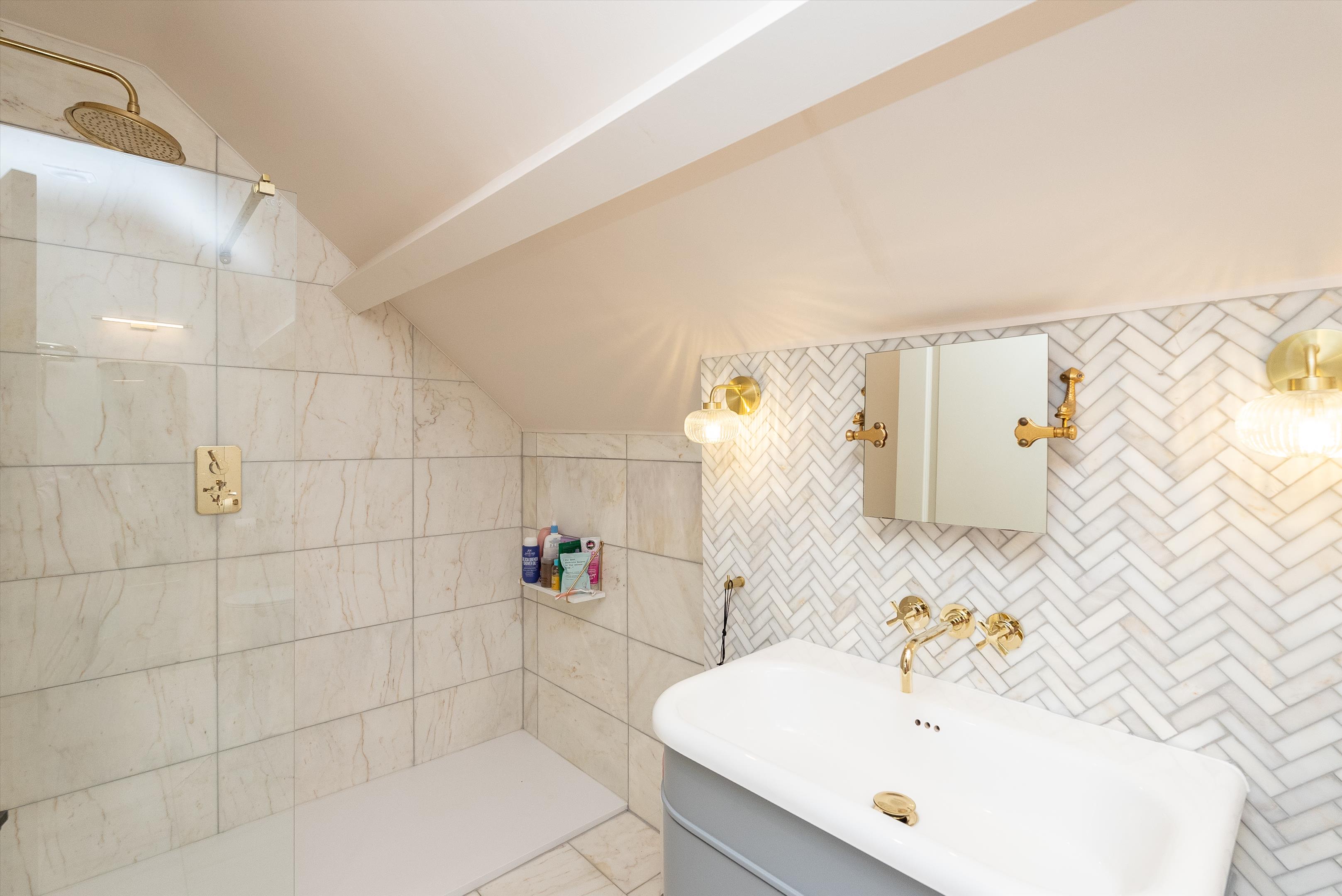 Ellerton Road, Wimbledon, London SW20