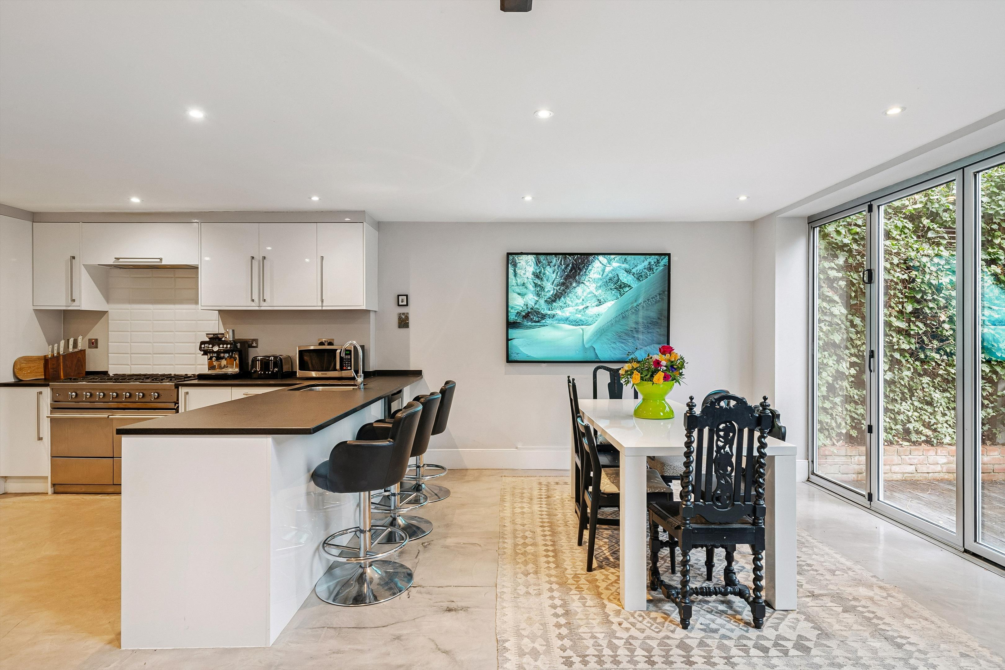 St. James's Drive, London SW17