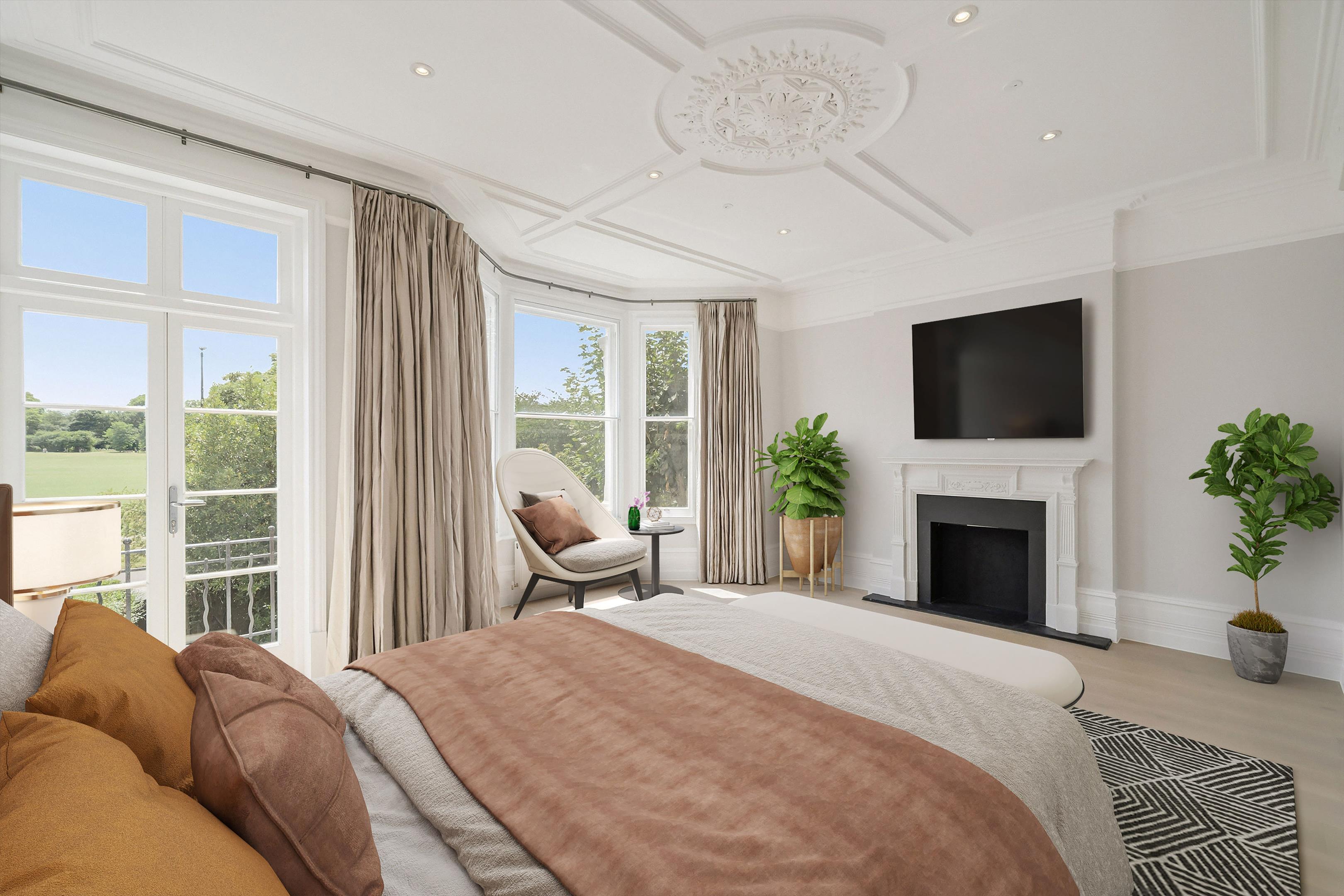 Clapham Common North Side, London, SW4