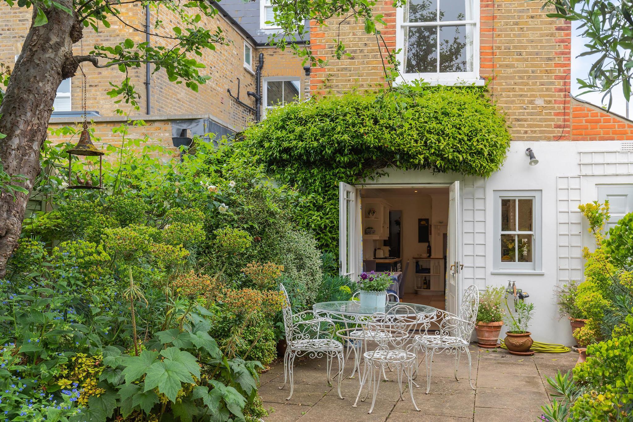 Nicosia Road, London, SW18