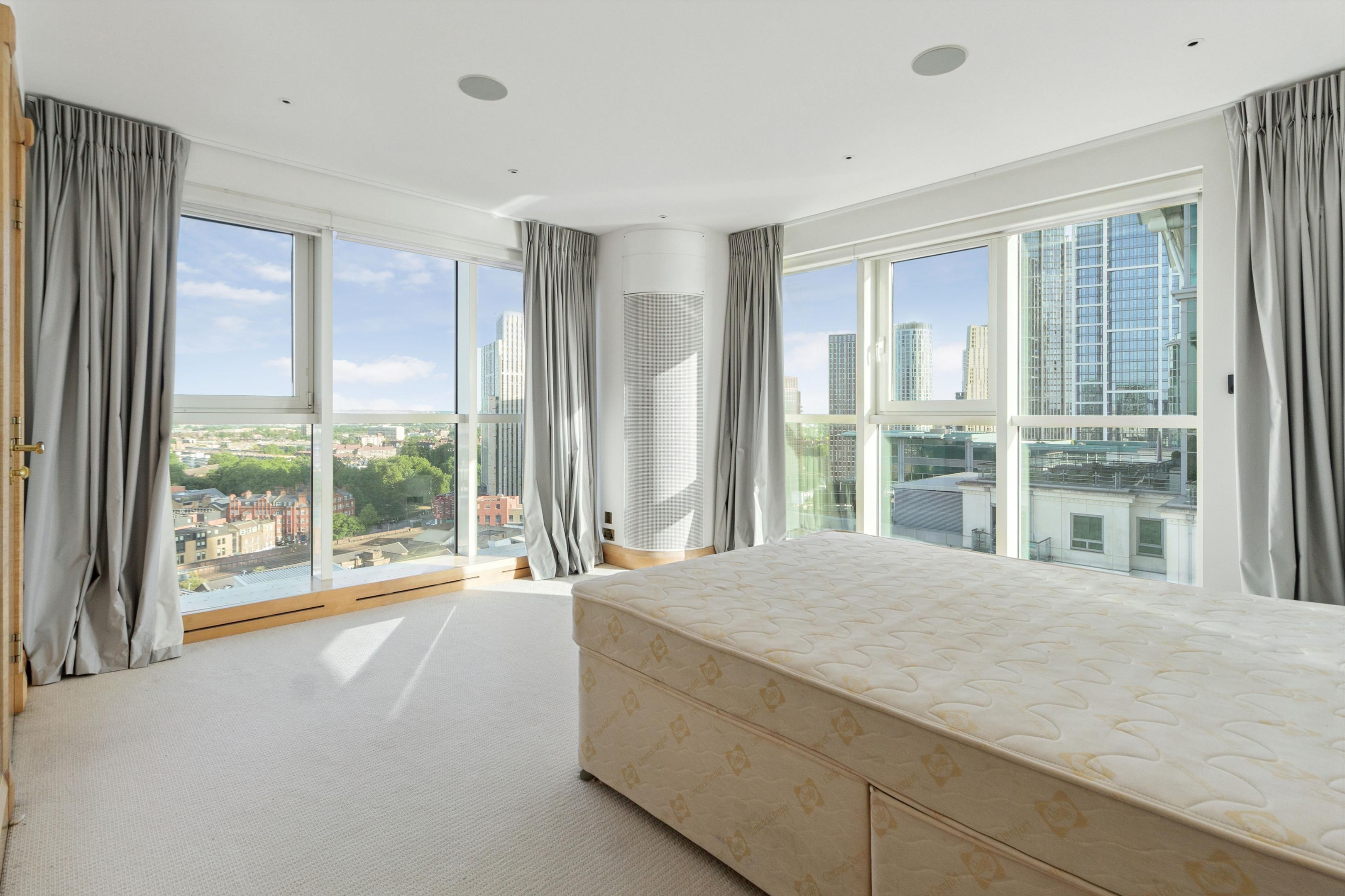 St. George Wharf, London SW8